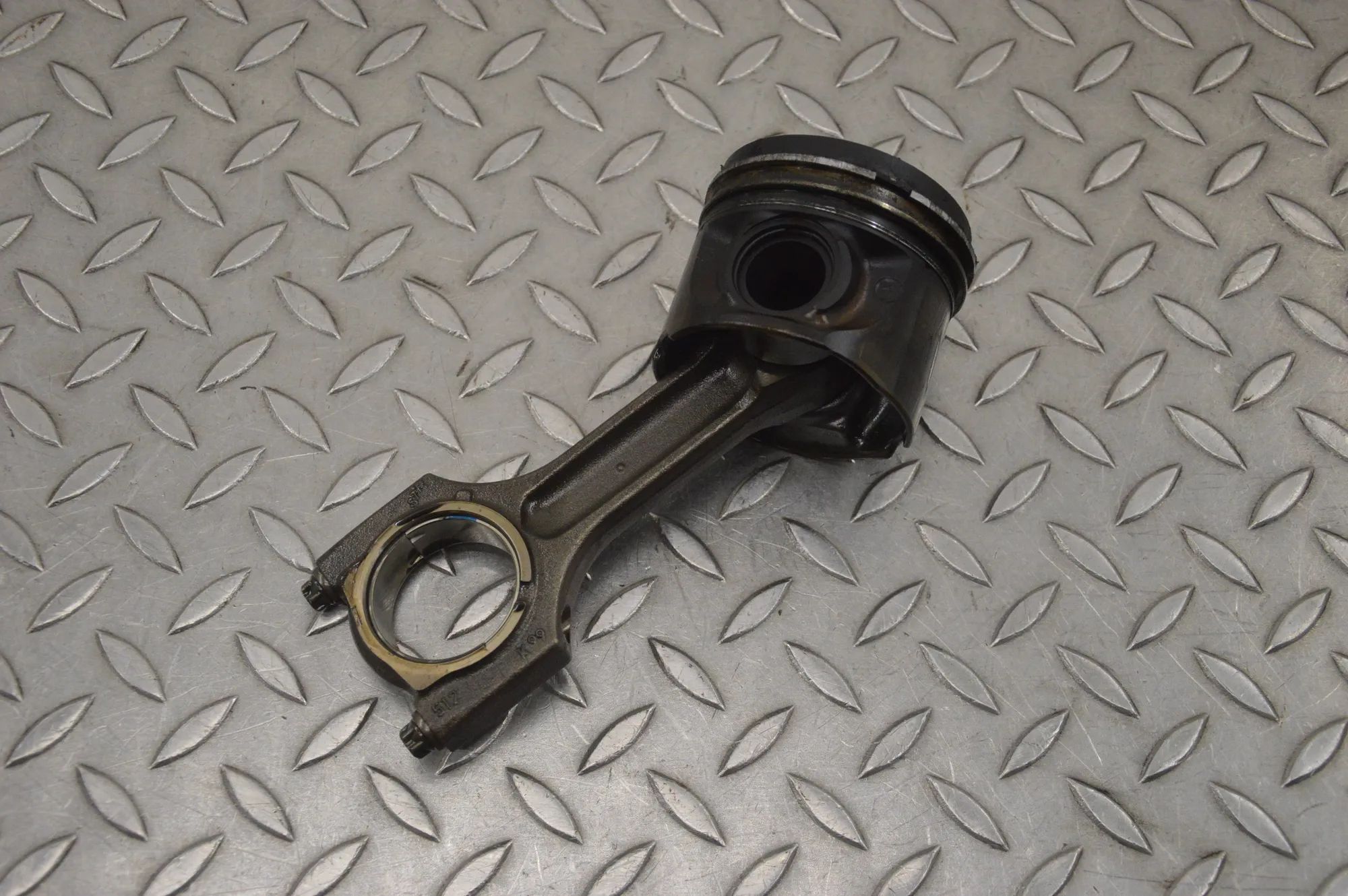 BMW X5 (E70) Piston Piston — BMW X5 (E70) (2006-2013) — 512K99

Par...