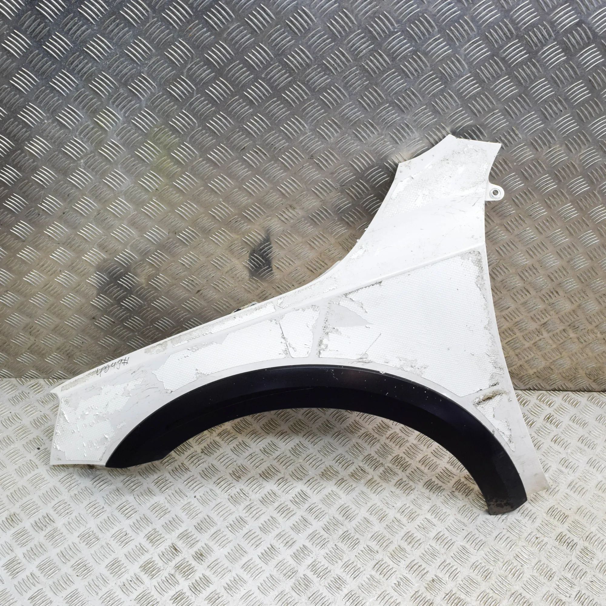 Skoda Octavia Front Left Fender Front Left Fender — SKODA OCTAVIA (III Combi 5E...