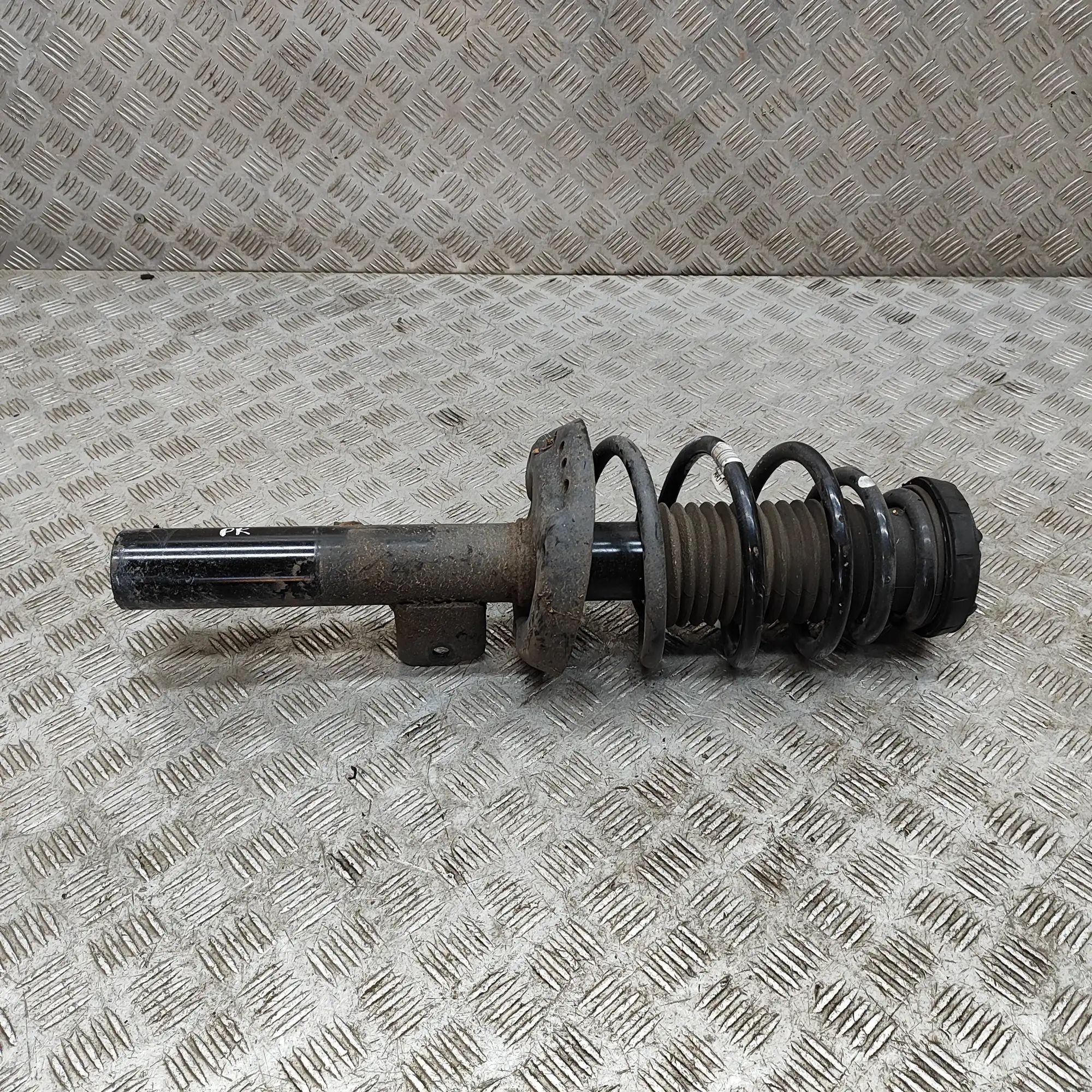 Opel Cascada Shock absorber — front left Shock absorber — front left — OPEL CASCADA (W13...