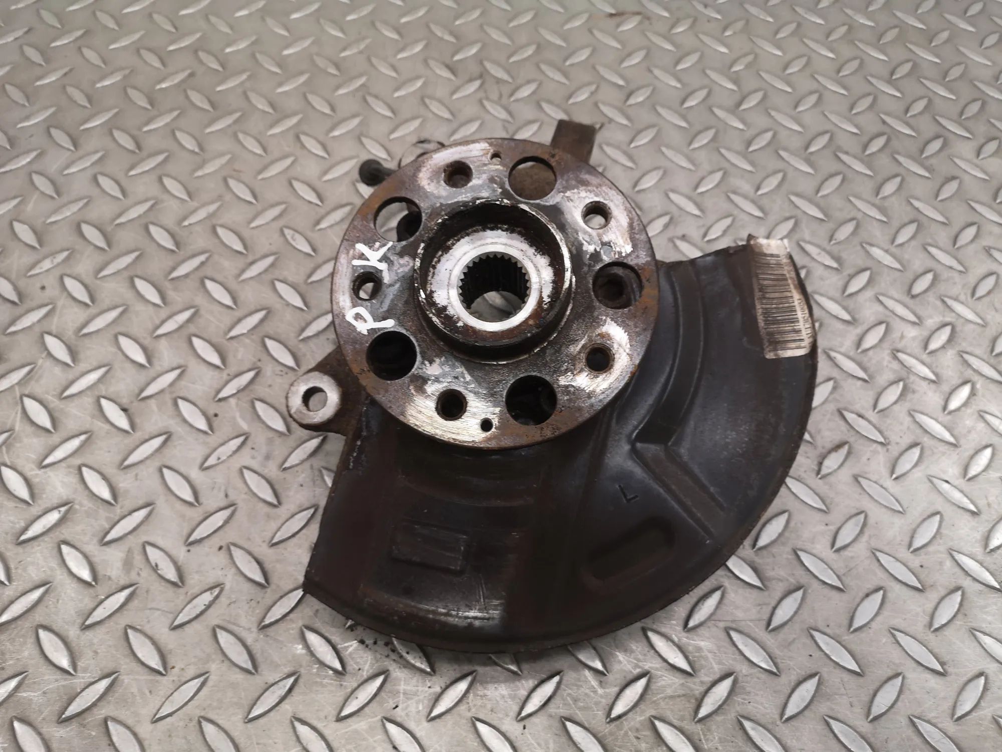Ssangyong Korando, New Actyon Front Left Wheel Hub Front Left Wheel Hub — SSANGYONG KORANDO (2010-...