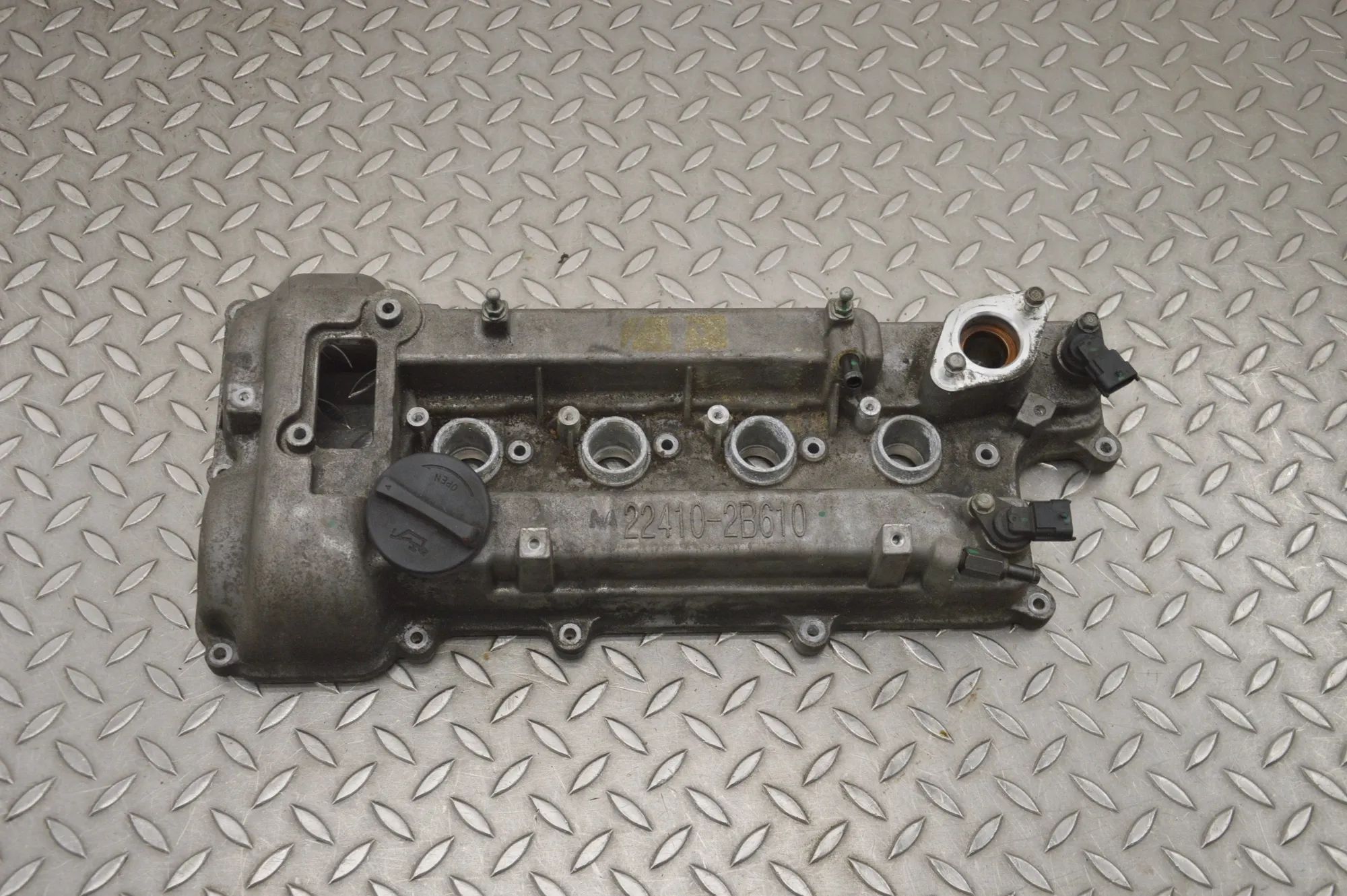 Kia ceed (JD) Valve Cover Valve Cover — KIA CEE\'D (JD) (2012-2018) — 224...