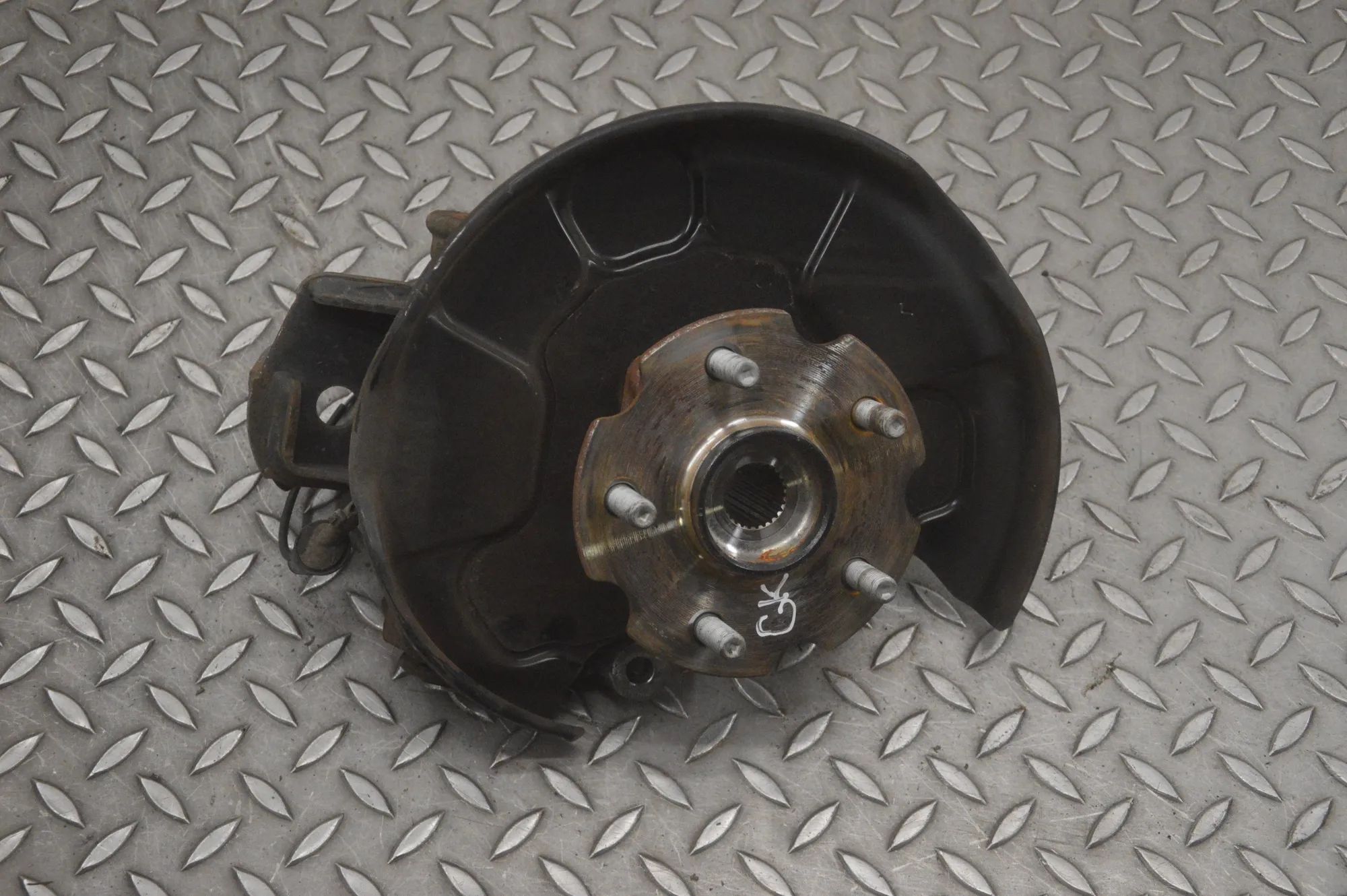 Lexus NX Rear Left Wheel Hub Spindle Rear Left Wheel Hub Spindle — LEXUS NX (_Z1_) (...