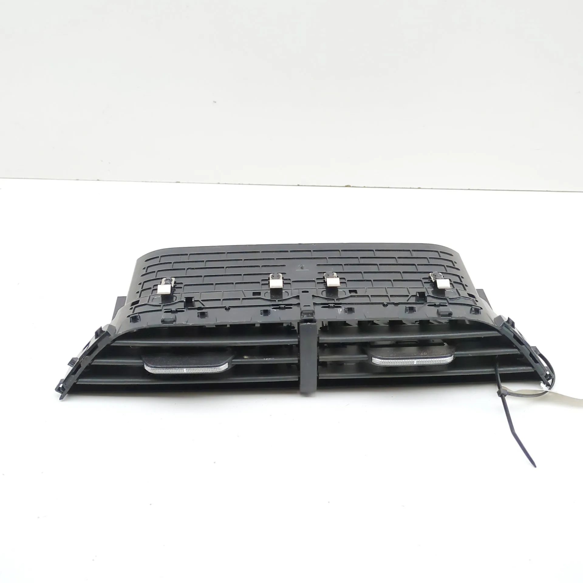 Skoda Octavia Dashboard Air Vents Dashboard Air Vents — SKODA OCTAVIA (IV Combi N...