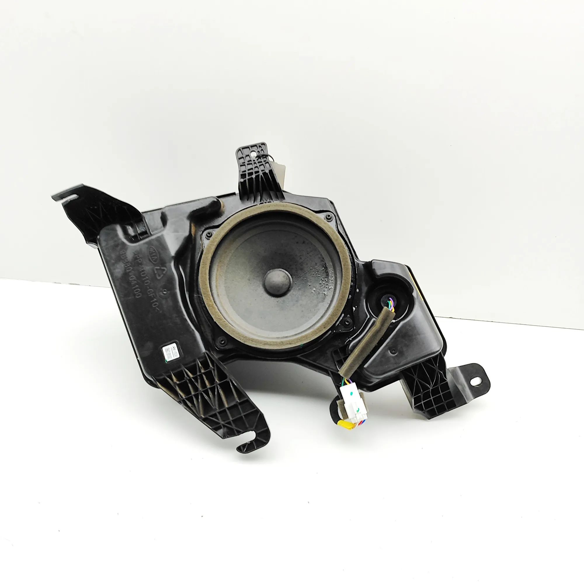 Kia Niro Bassokaiuttimen Subwoofer — KIA NIRO (2016-...) — 96380-Q4100

...