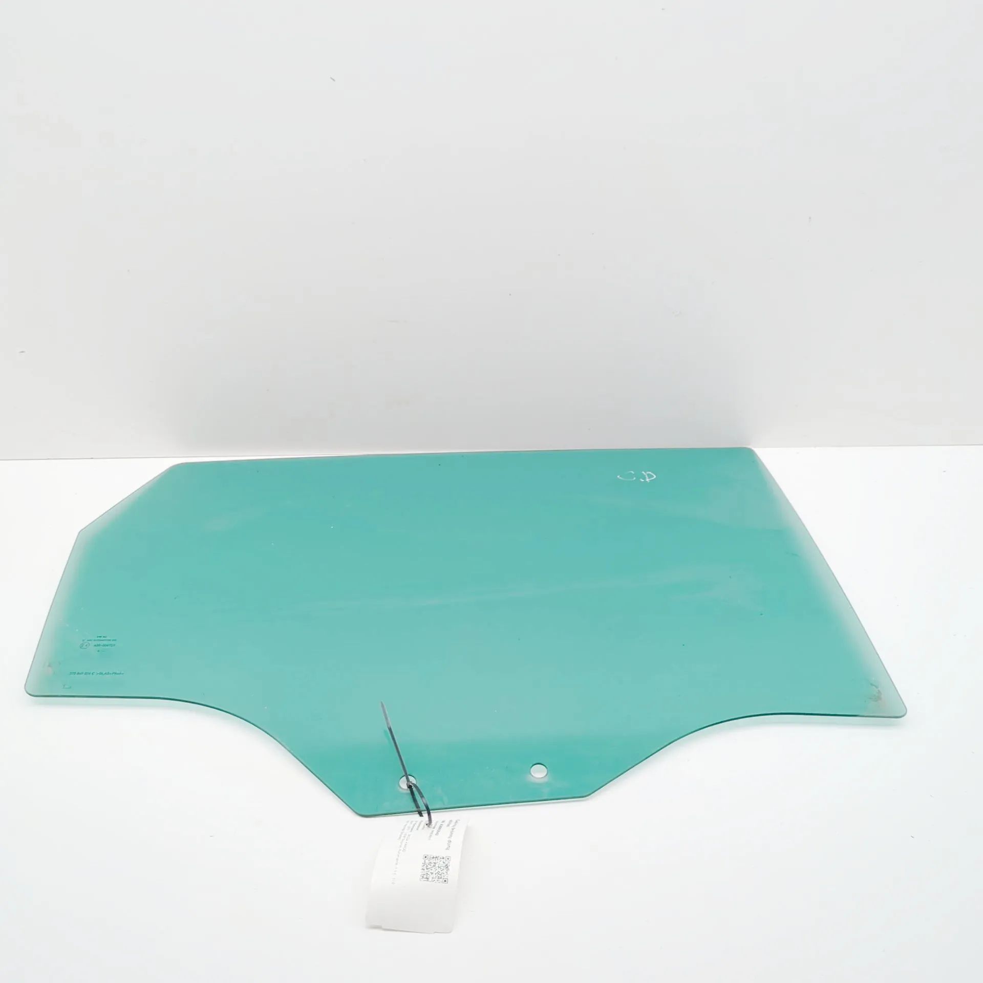 Skoda Karoq Right rear door window Right rear door window — SKODA KAROQ (NU7) (201...