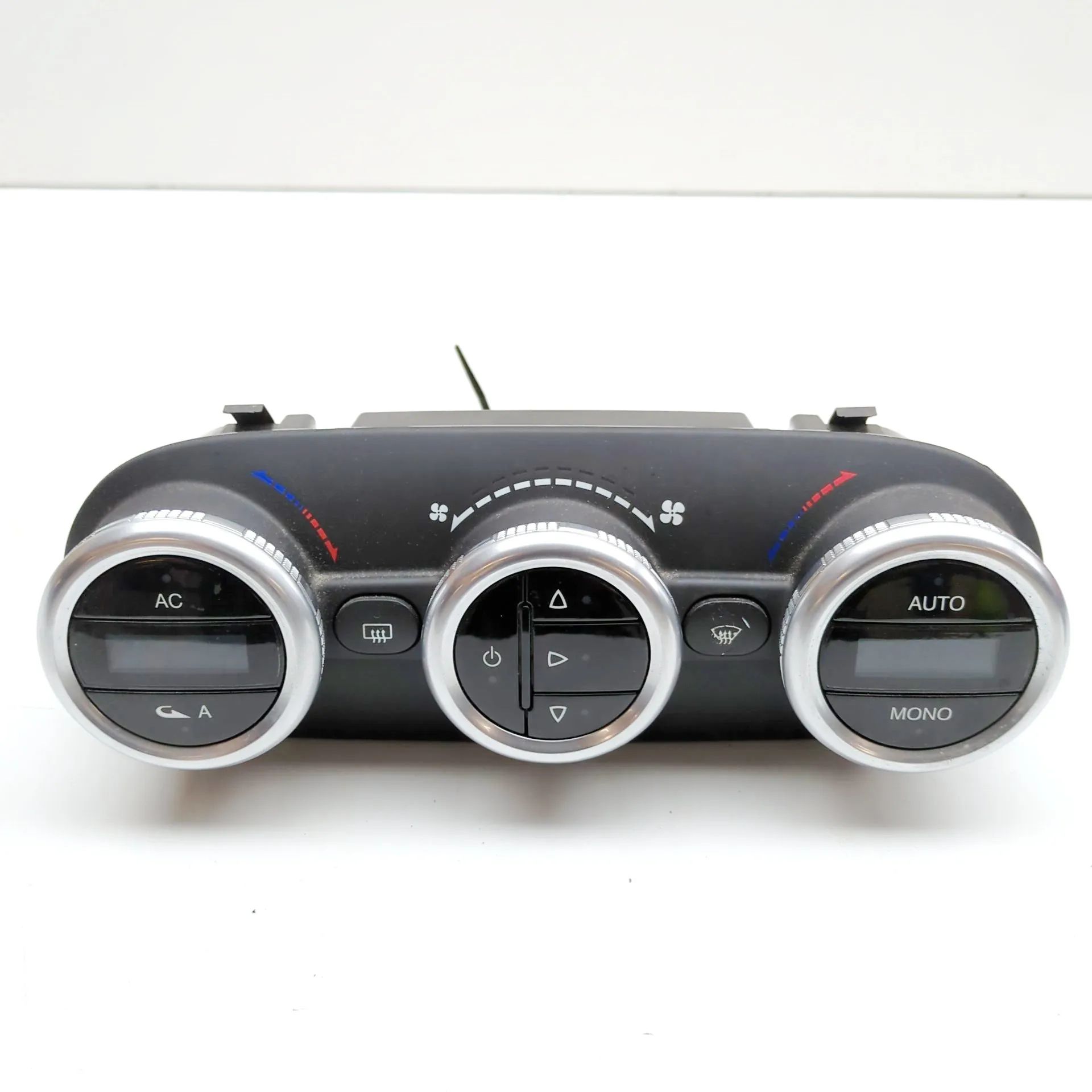 Alfa-Romeo Giulietta (940) Climate control unit Climate control unit — ALFA ROMEO GIULIETTA (94...