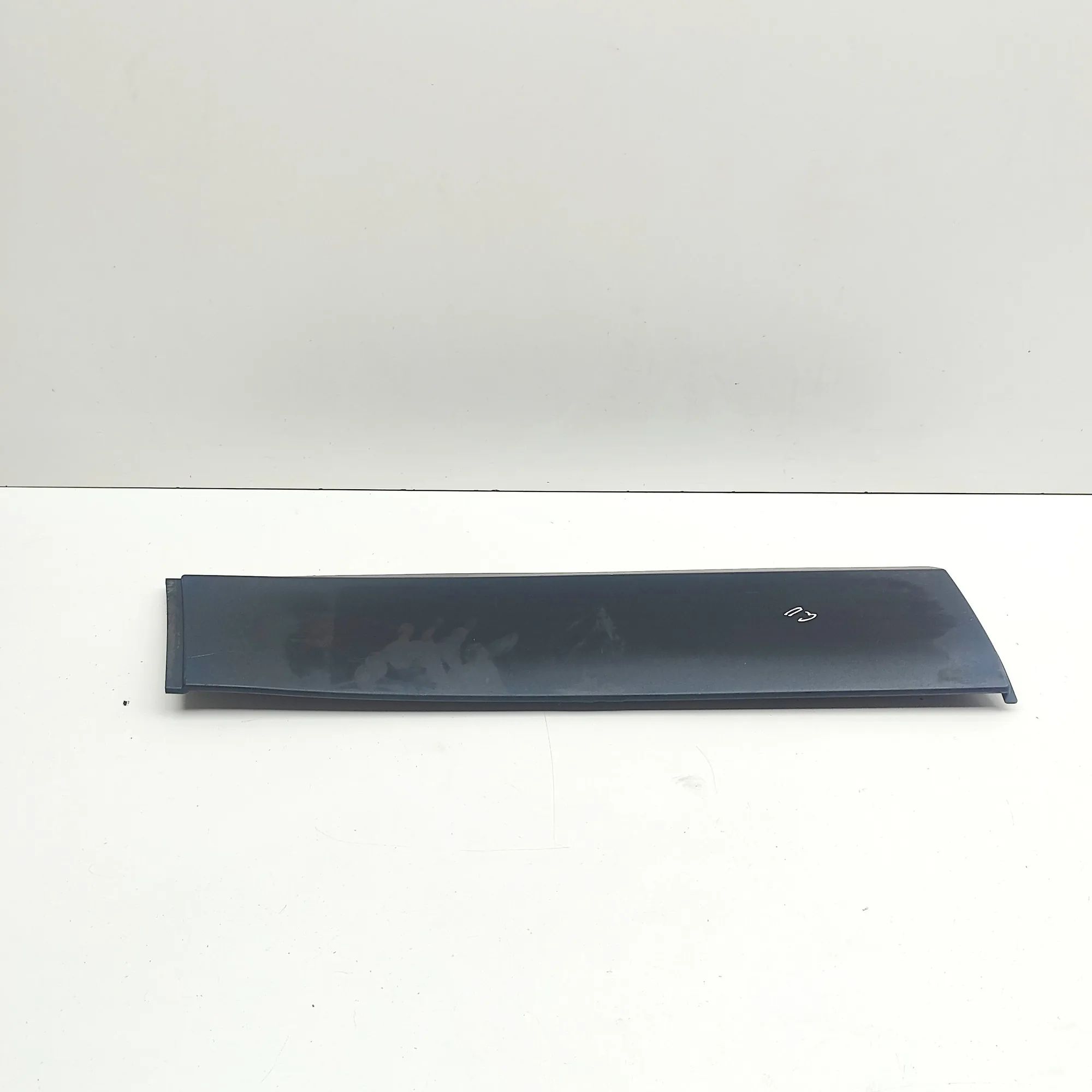 Jeep Cherokee (KL) Door moulding — rear right Door moulding — rear right — JEEP CHEROKEE (KL)...