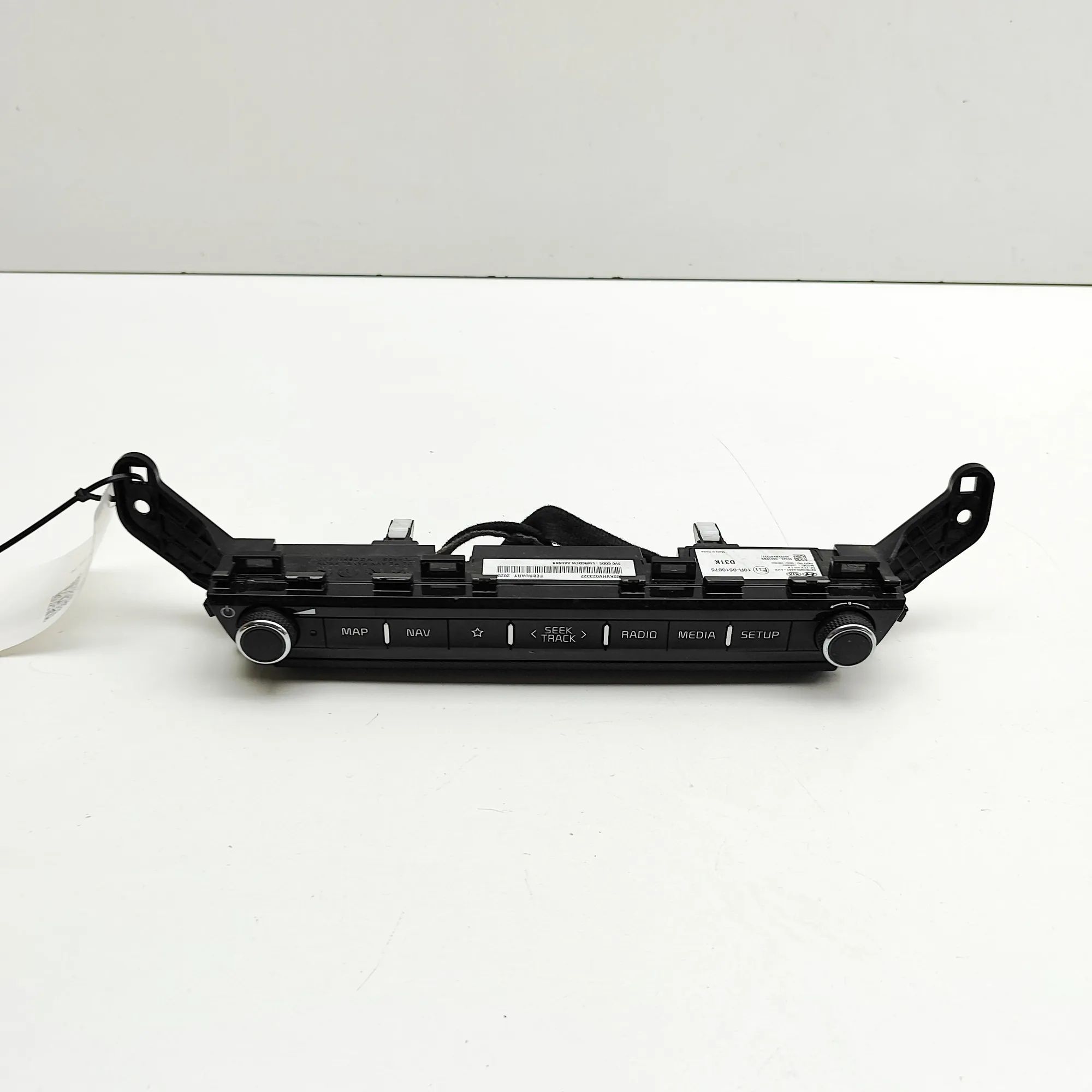 Kia Niro Navigation Control Switch Navigation Control Switch — KIA NIRO (2016-...)...