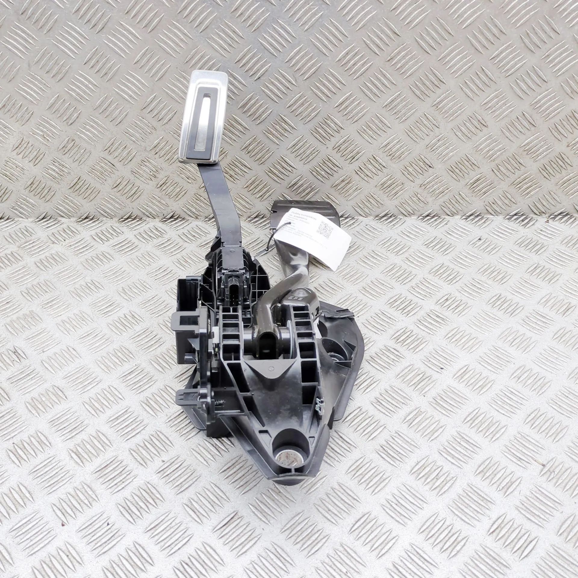 Skoda Karoq Pedal Assembly Pedal Assembly — SKODA KAROQ (NU7) (2017-...) —...