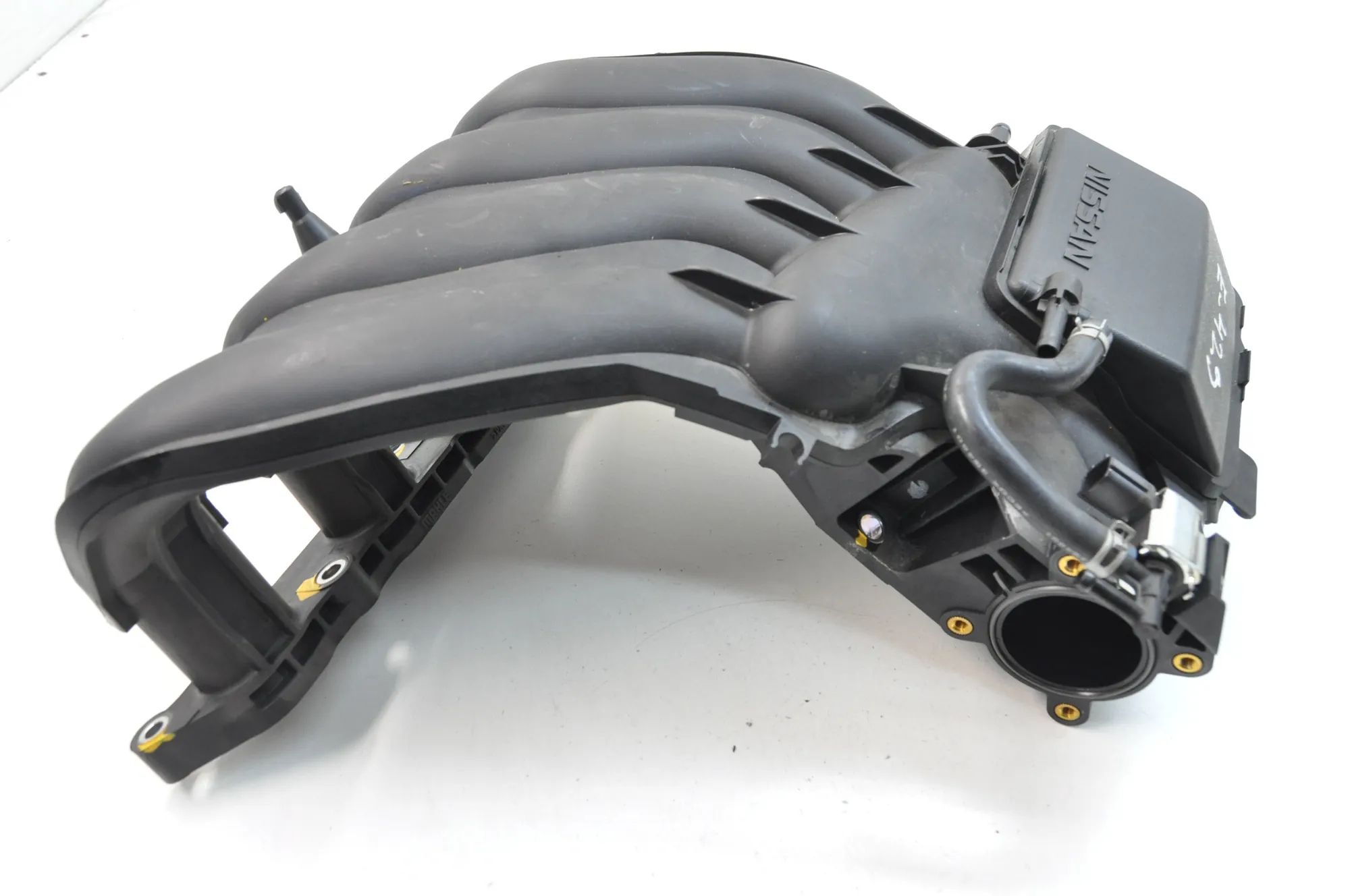 Nissan Juke intake manifold Intake Manifold — NISSAN JUKE (F15) (2010-...)
...
