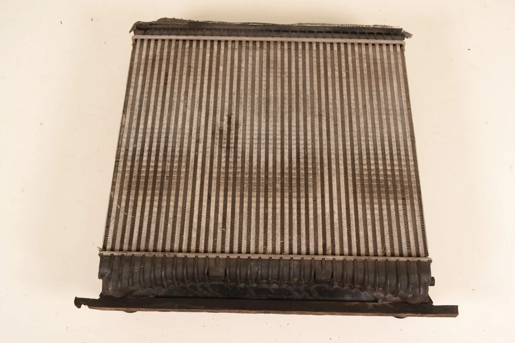 Land Rover Range Rover Sport Intercooler radiator Intercooler radiator — LAND ROVER RANGE ROVER S...