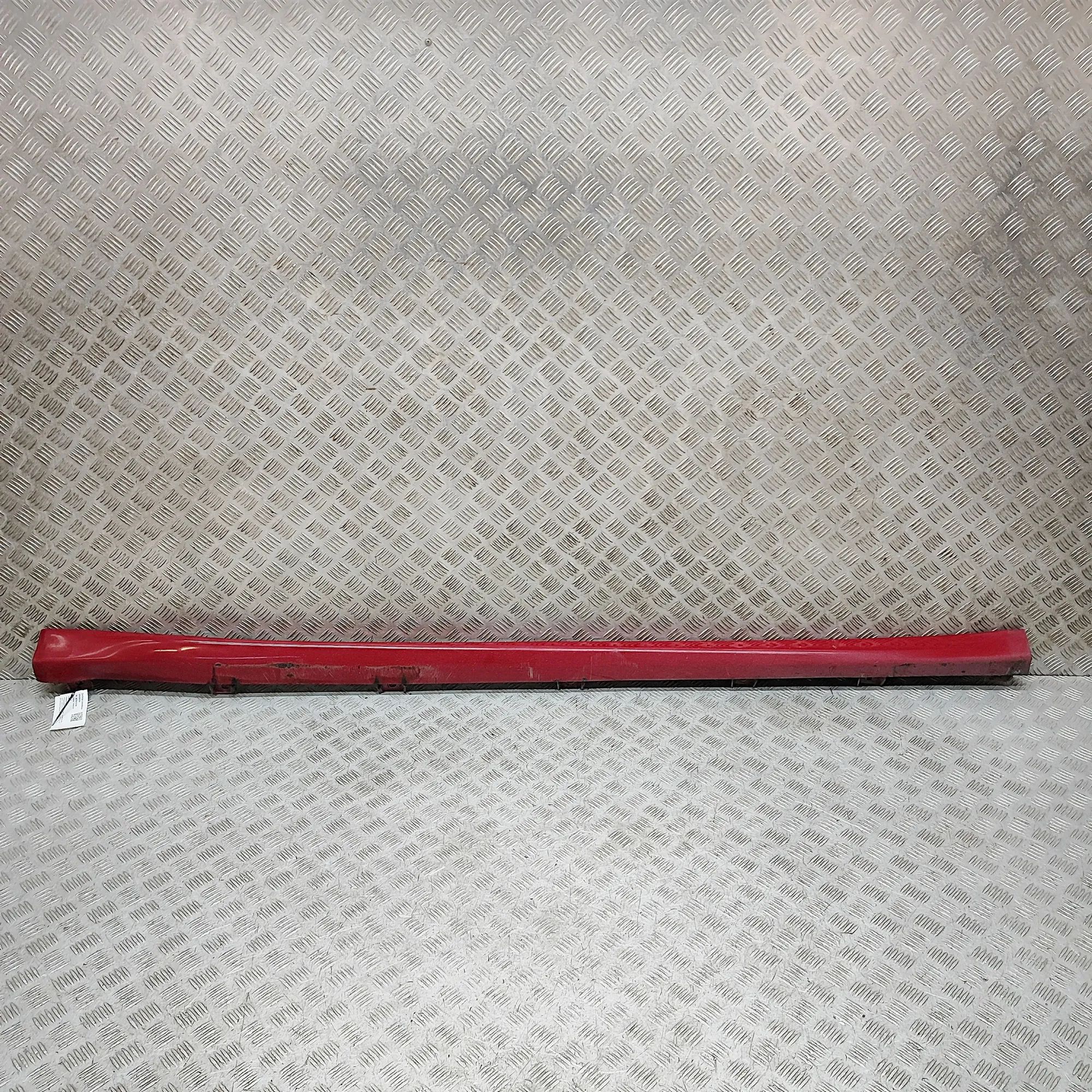 Alfa-Romeo Giulietta (940) Right Side Plastic Sideskirt Cover Right Side Plastic Sideskirt Cover — ALFA ROMEO...