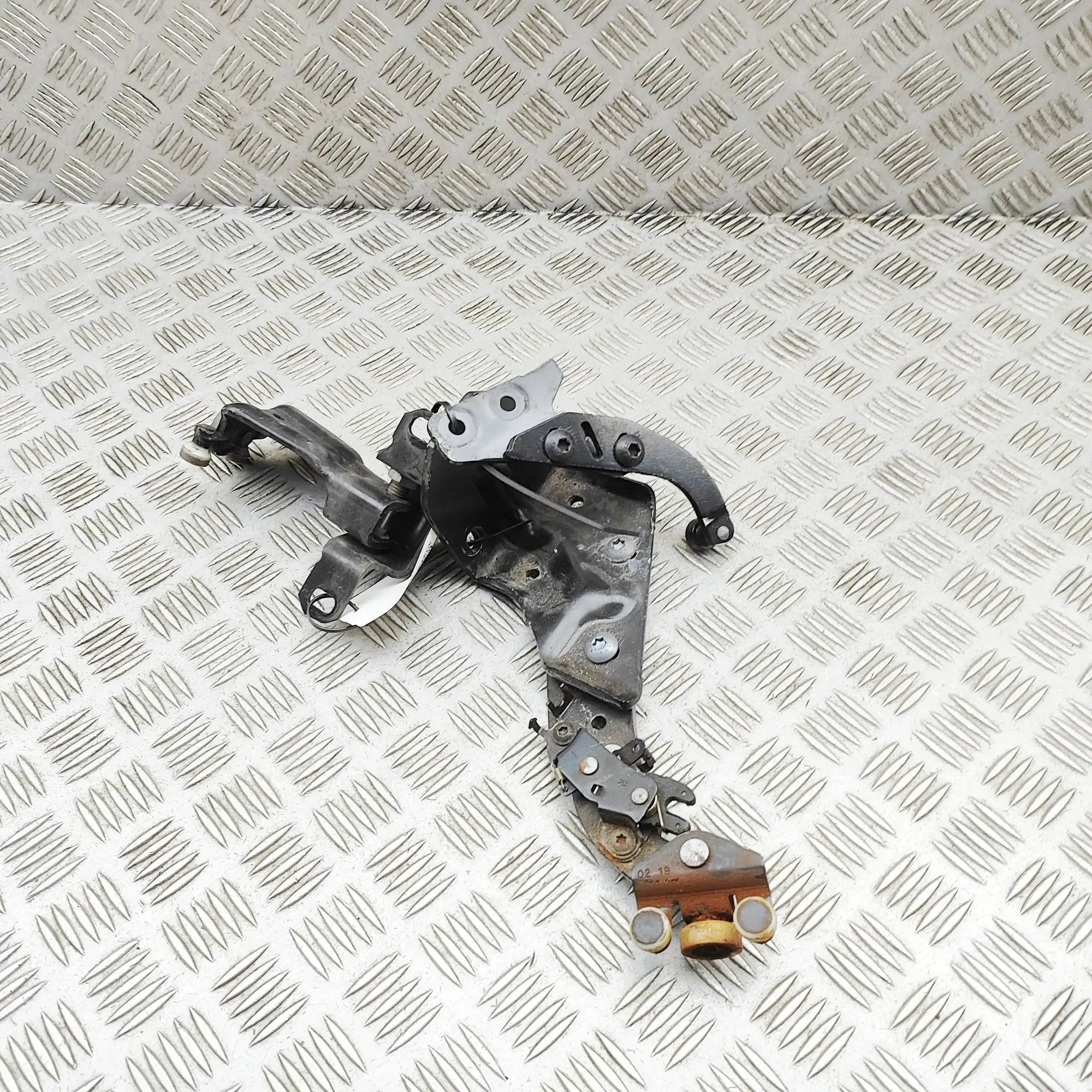 Mercedes-Benz V / Vito / EQV (W447) Door hinge set — rear right Door hinge set — rear right — MERCEDES BENZ VIT...