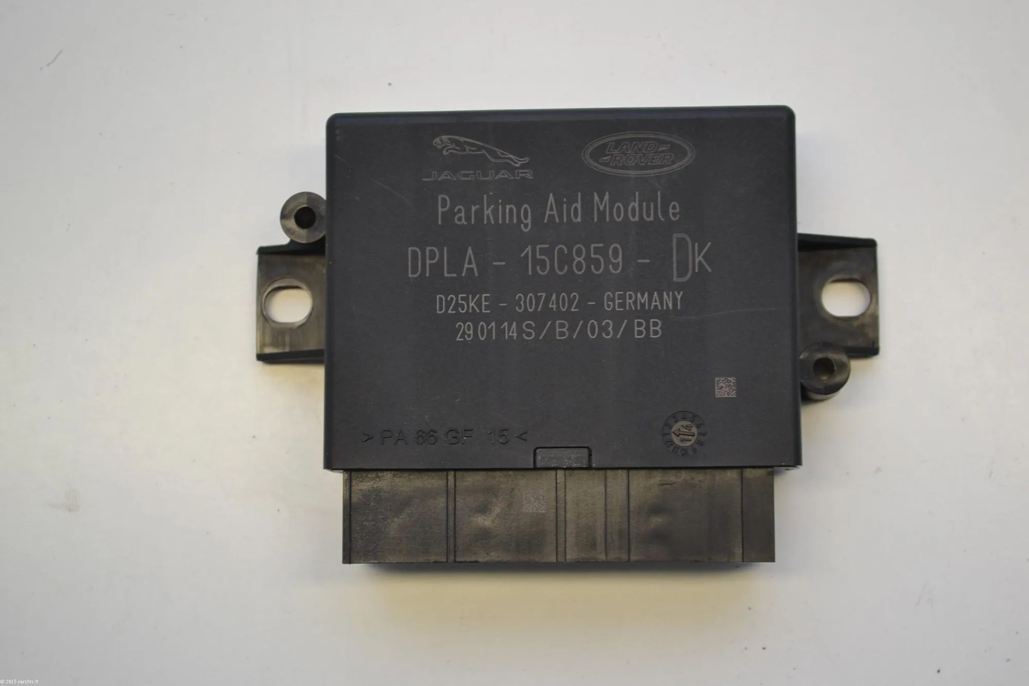 Land Rover Range Rover Sport (L494) PDC Parking Sensor Control Unit PDC Parking Sensor Control Unit — LAND ROVER RA...