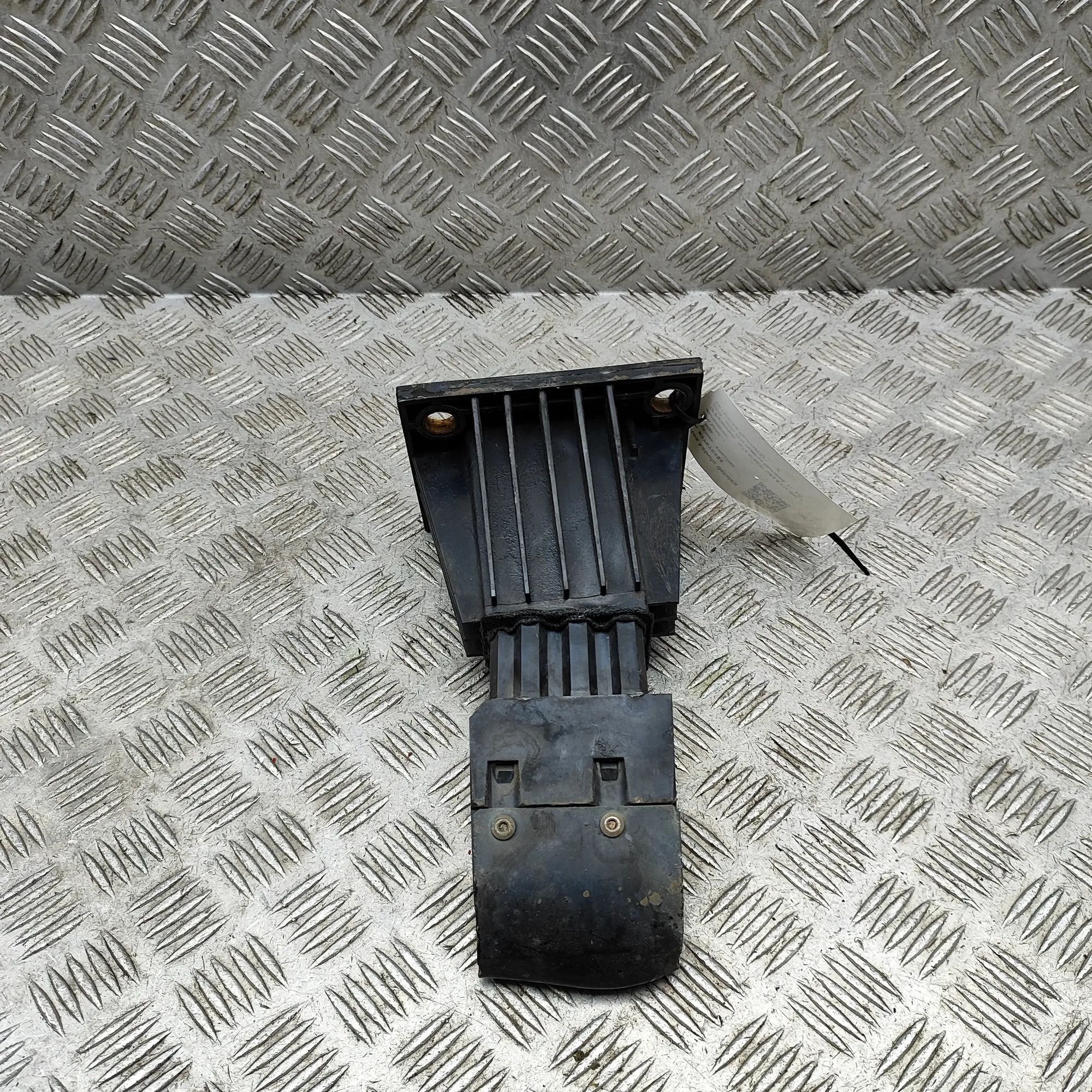 Alfa-Romeo Giulietta (940) Left Side Crash Absorber Left Side Crash Absorber — ALFA ROMEO GIULIETTA...