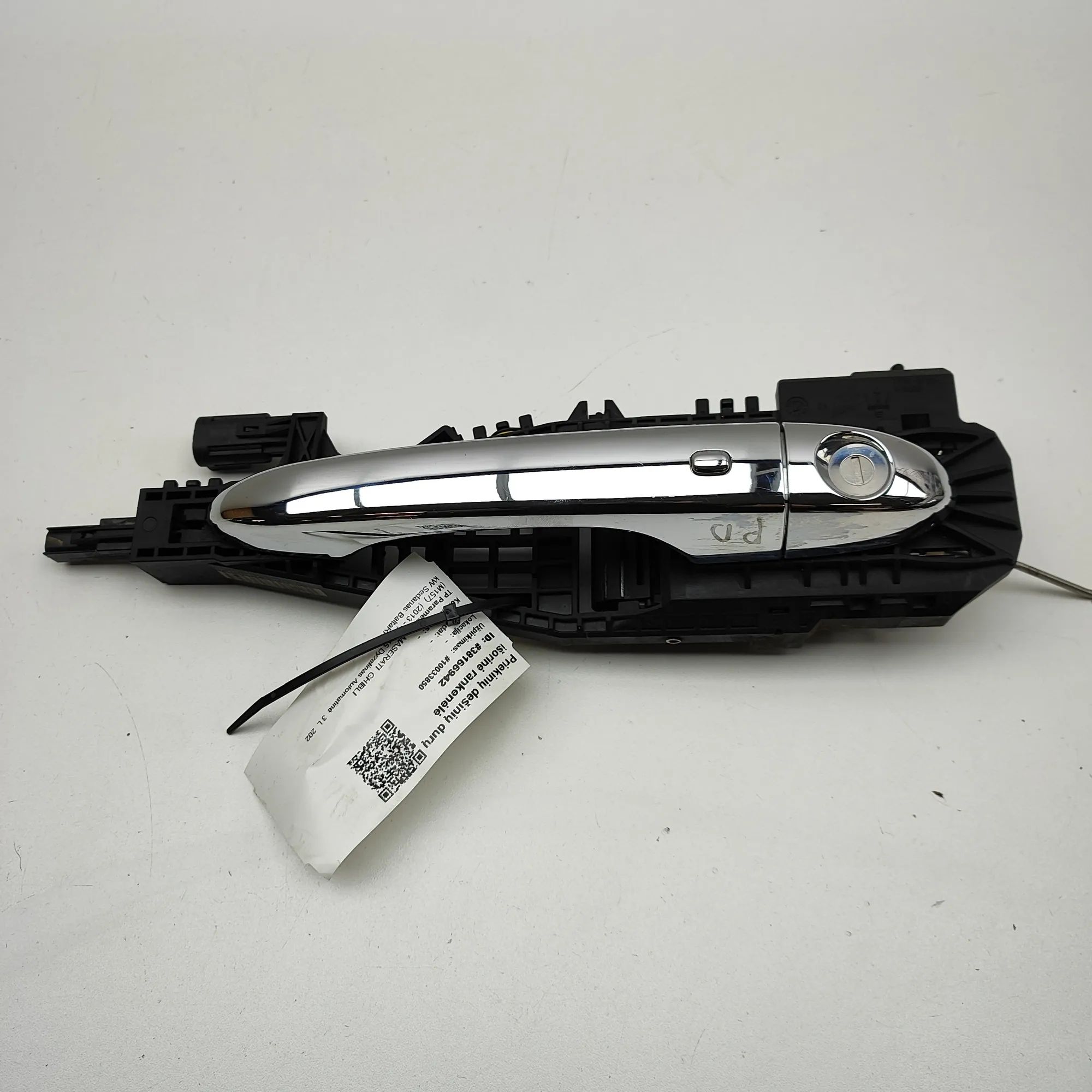 Maserati Ghibli Exterior door handle — front right Exterior door handle — front right — MASERATI G...