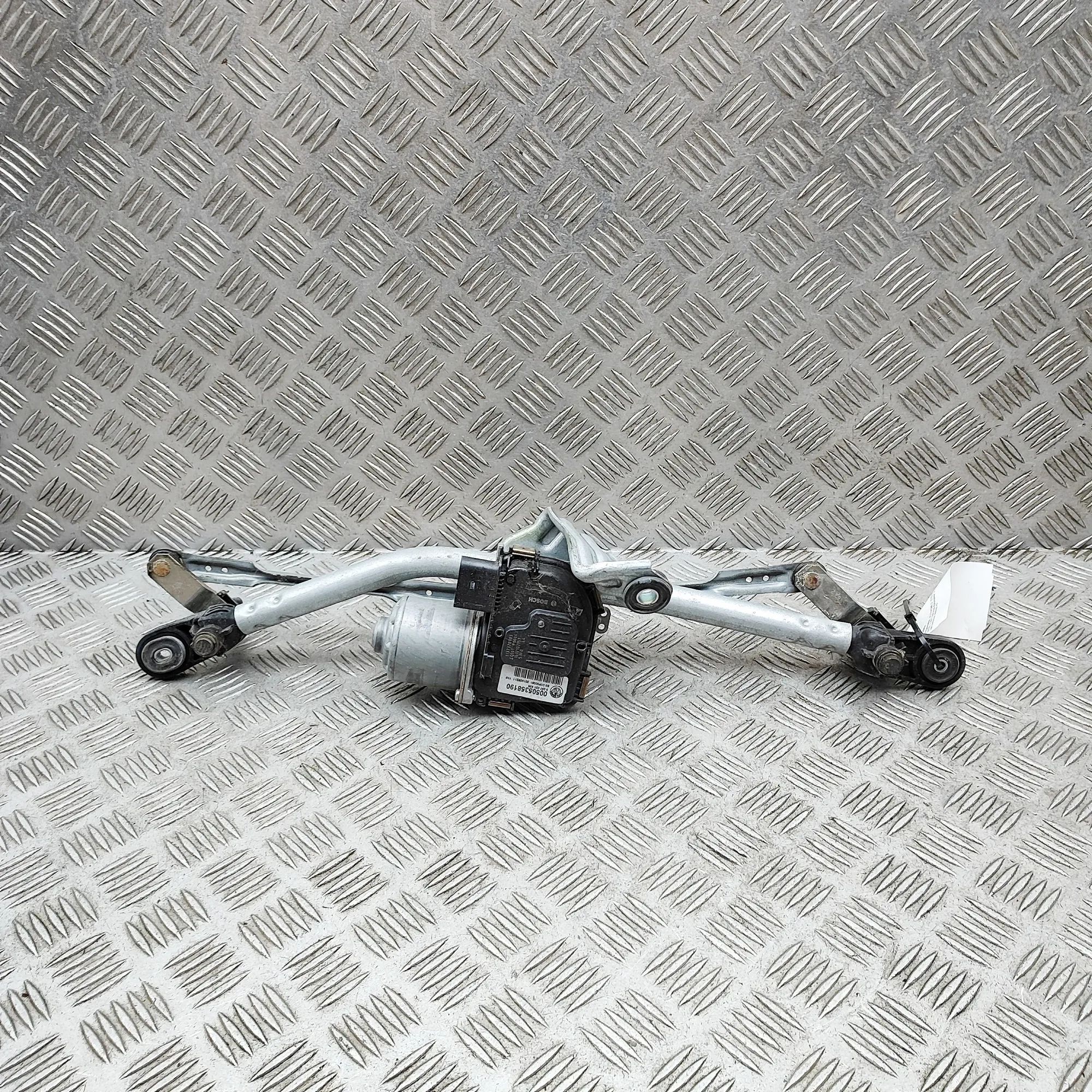 Alfa-Romeo Stelvio Front Windshield Wiper Mechanism Front Windshield Wiper Mechanism — ALFA ROMEO S...