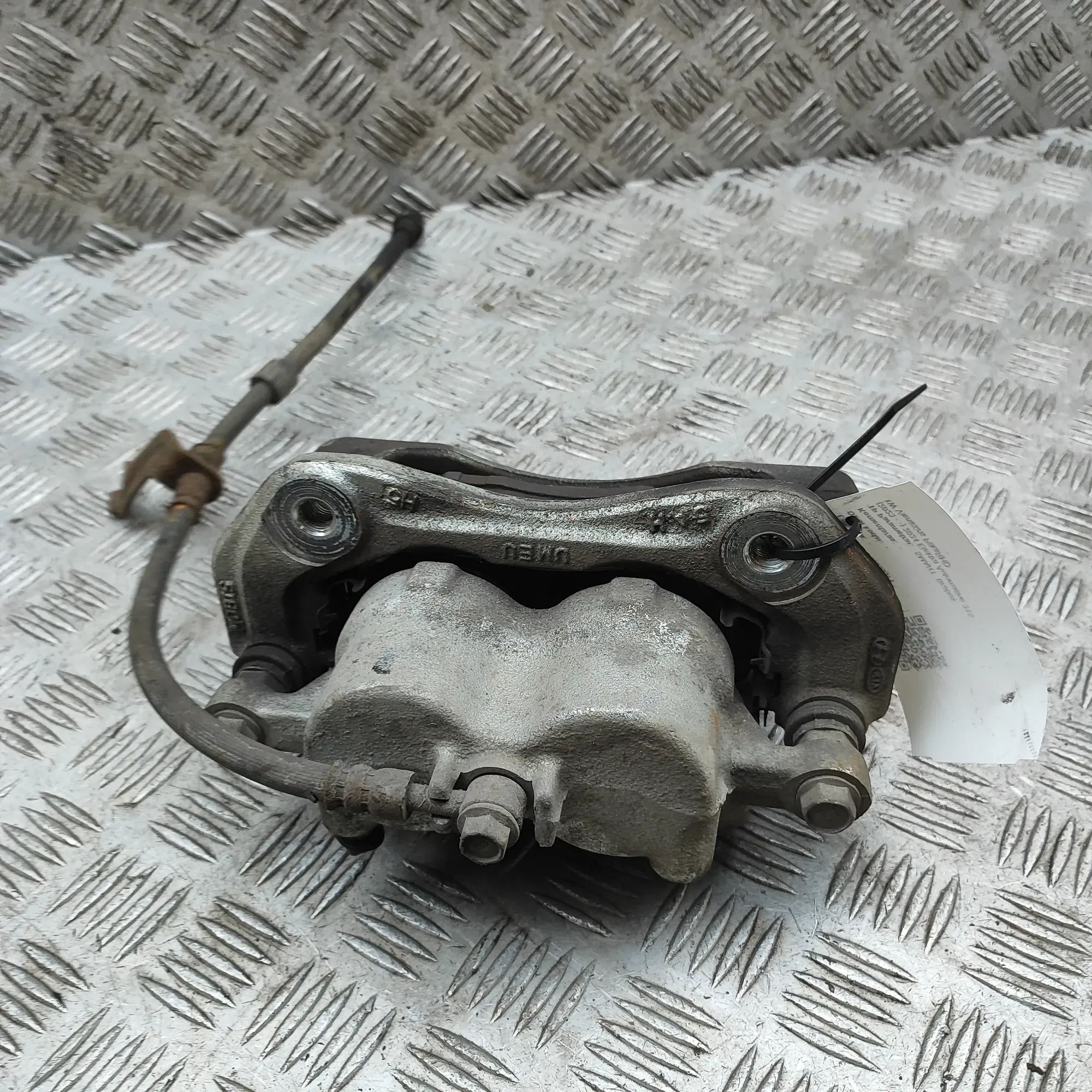 Kia Sorento Brake caliper — front right