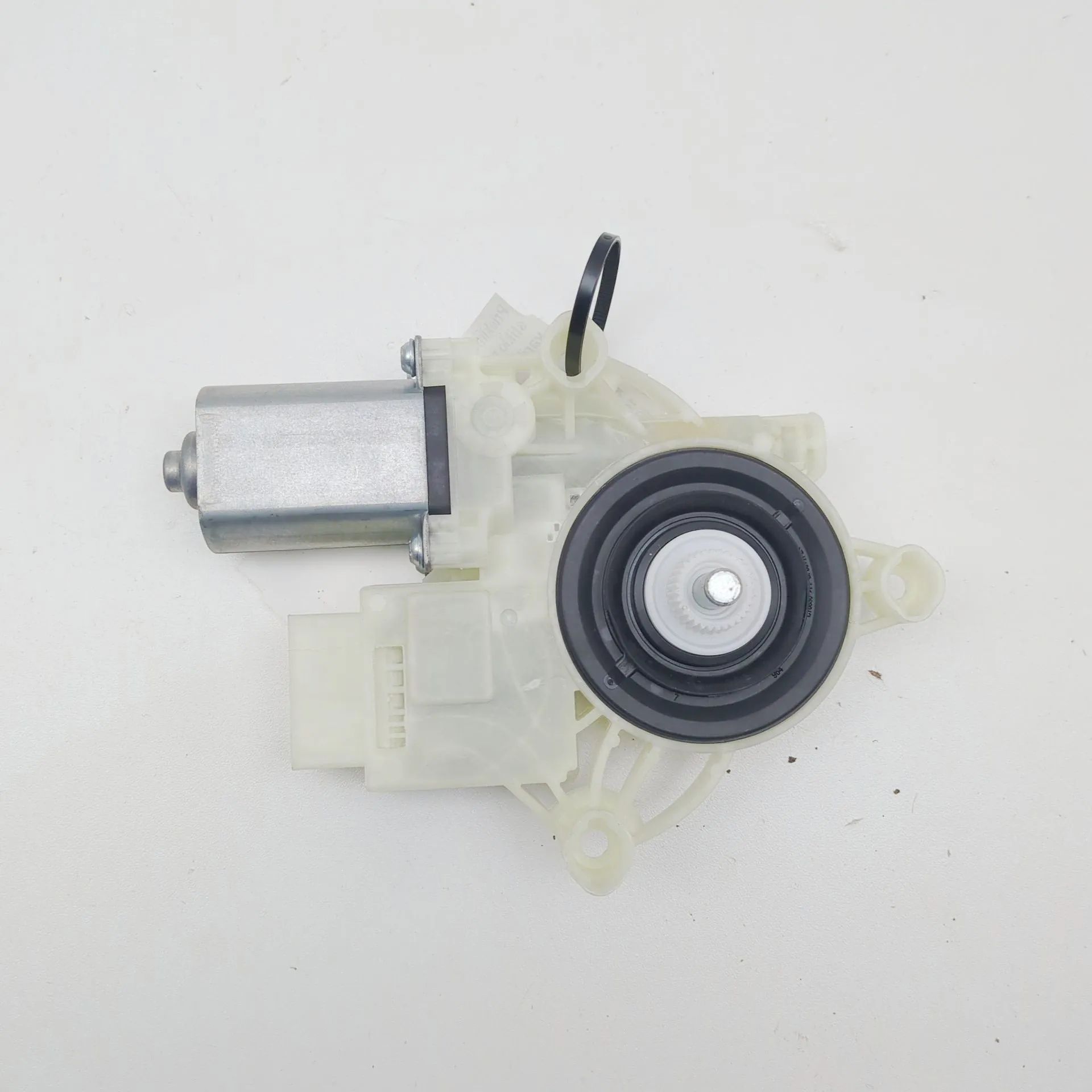 BMW X5 (G05) Window regulator motor — front right Window regulator motor — front right — BMW X5 (...