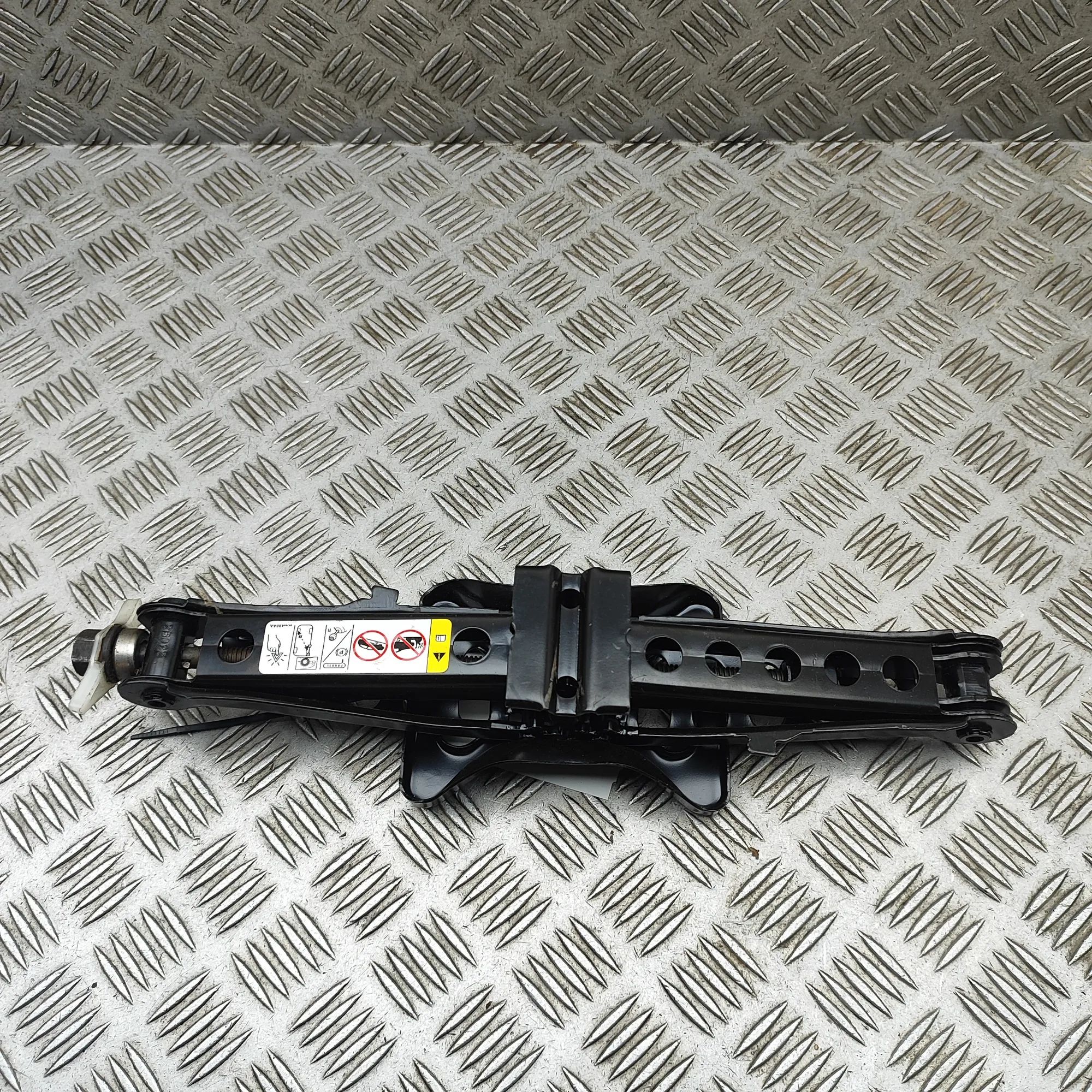 Jeep Compass Lift Jack Lift Jack — JEEP COMPASS (MK49) (2006-...) — 05...