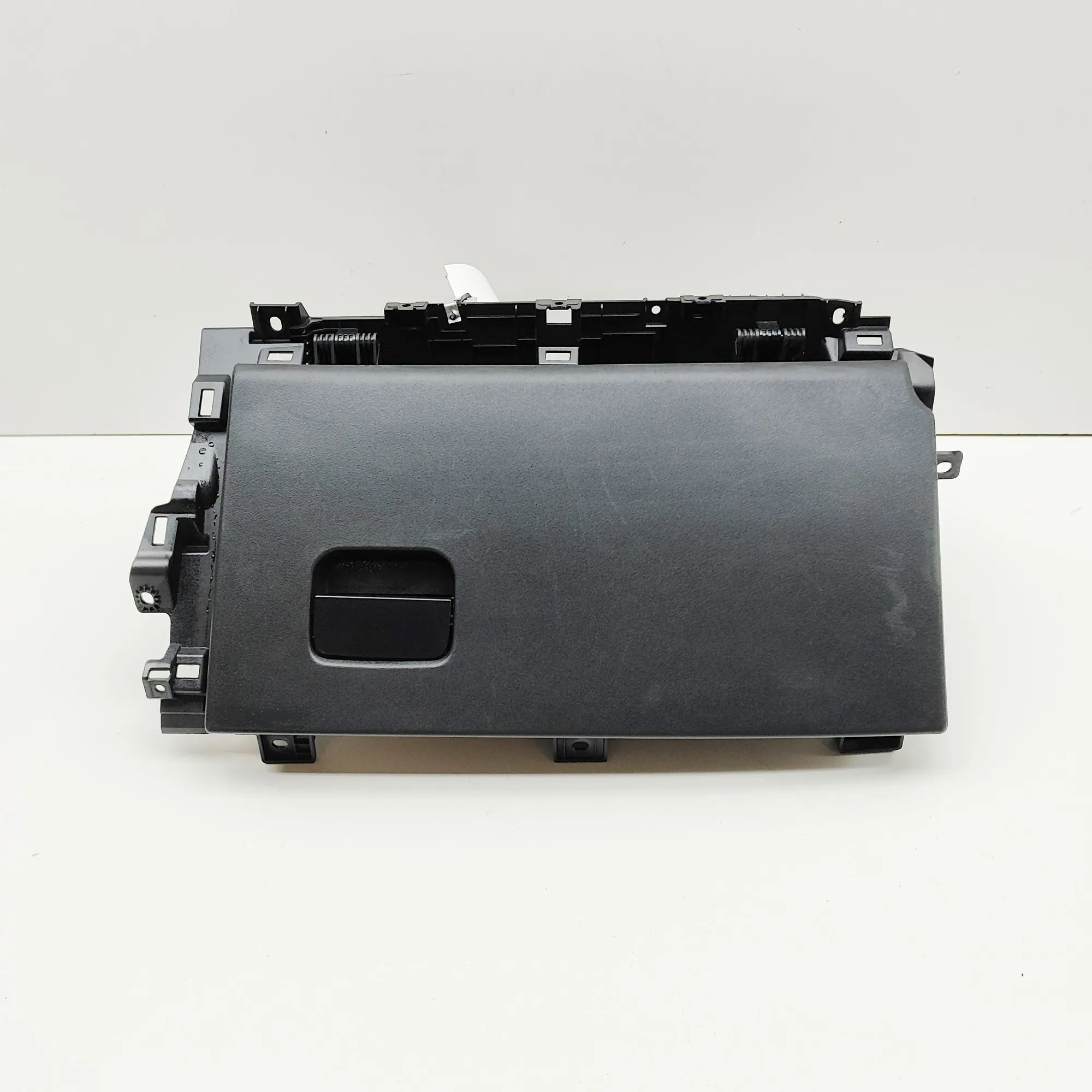 Land Rover Range Rover Evoque Glove Compartment Glove compartment — LAND ROVER RANGE ROVER EVOQ...