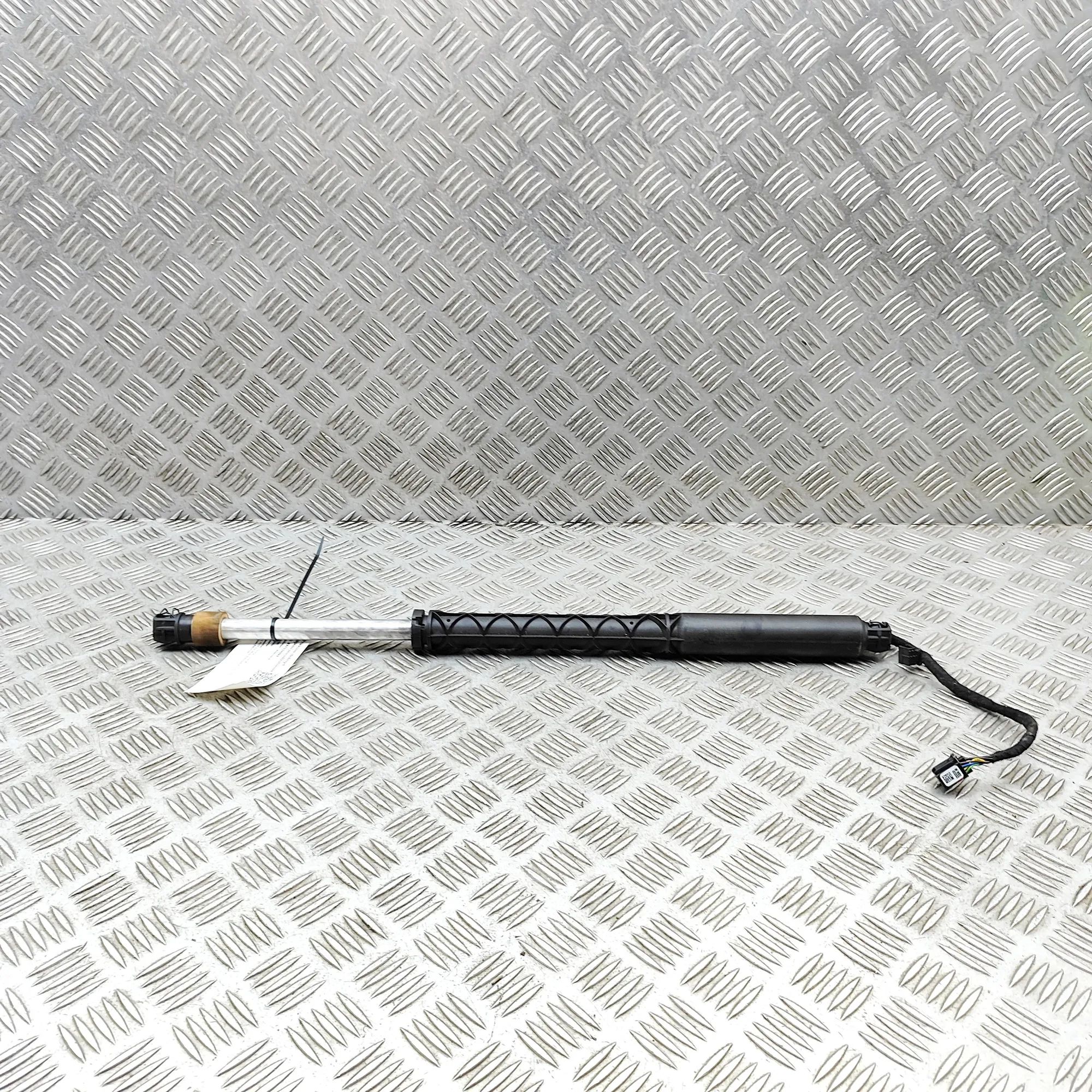 Volvo S90 Right Side Tailgate Gas Strut Right Side Tailgate Gas Strut — VOLVO S90 (II) ...