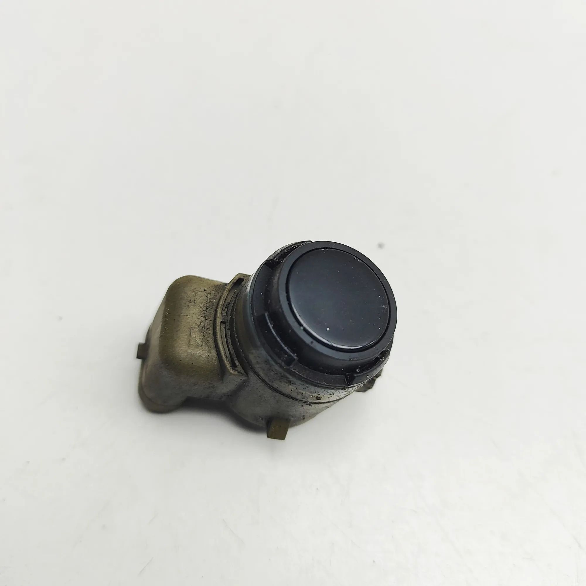 Tesla Model X Parking sensor — rear