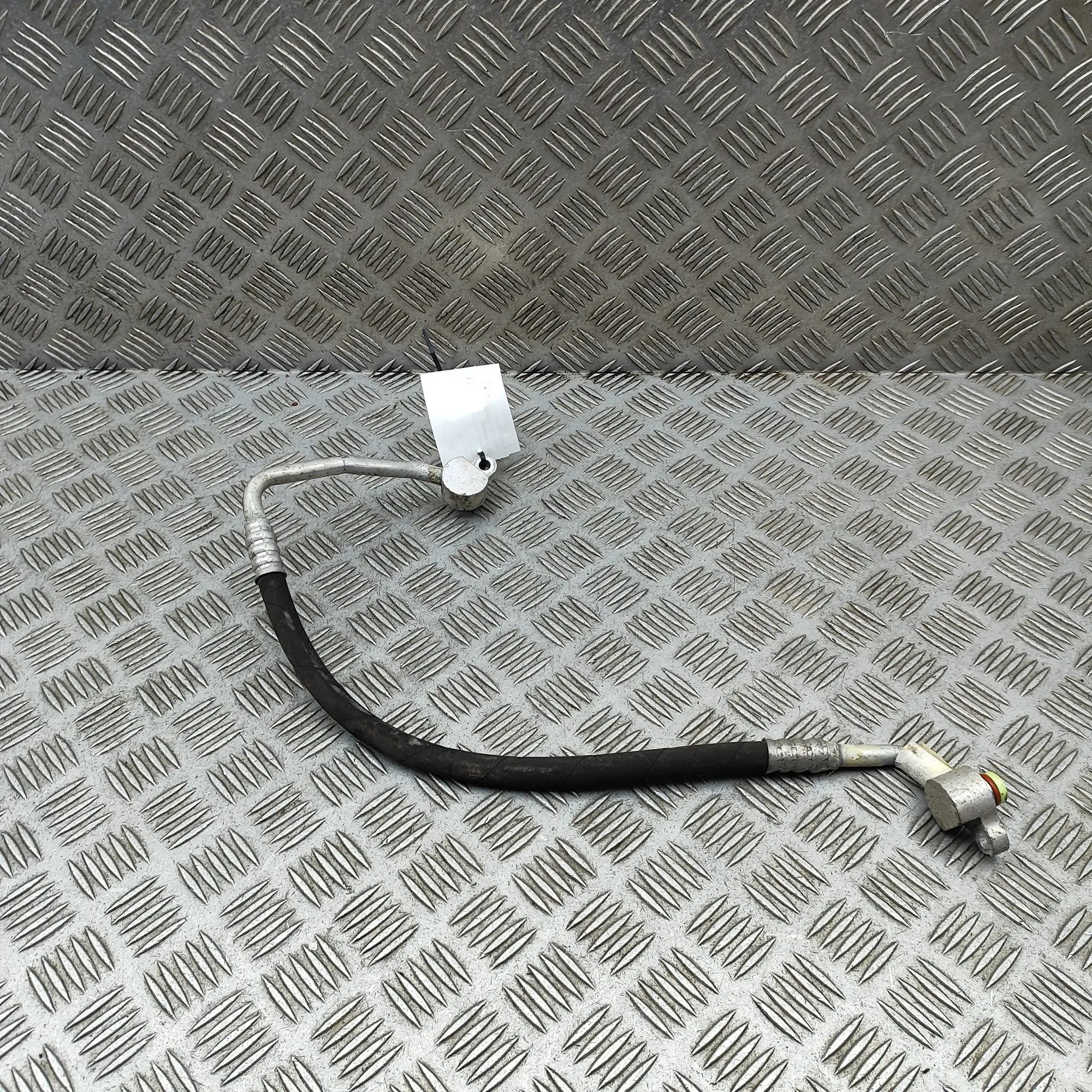 Volvo V40 A/C Air Con Hose Pipe A/C Air Con Hose Pipe — VOLVO V40 (Hatchback) (...