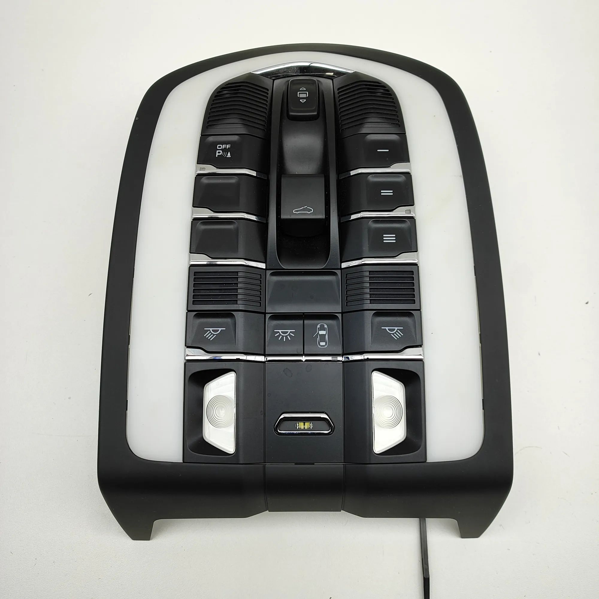 Porsche Macan Interior light Interior light — PORSCHE MACAN (95B) (2014-...)...
