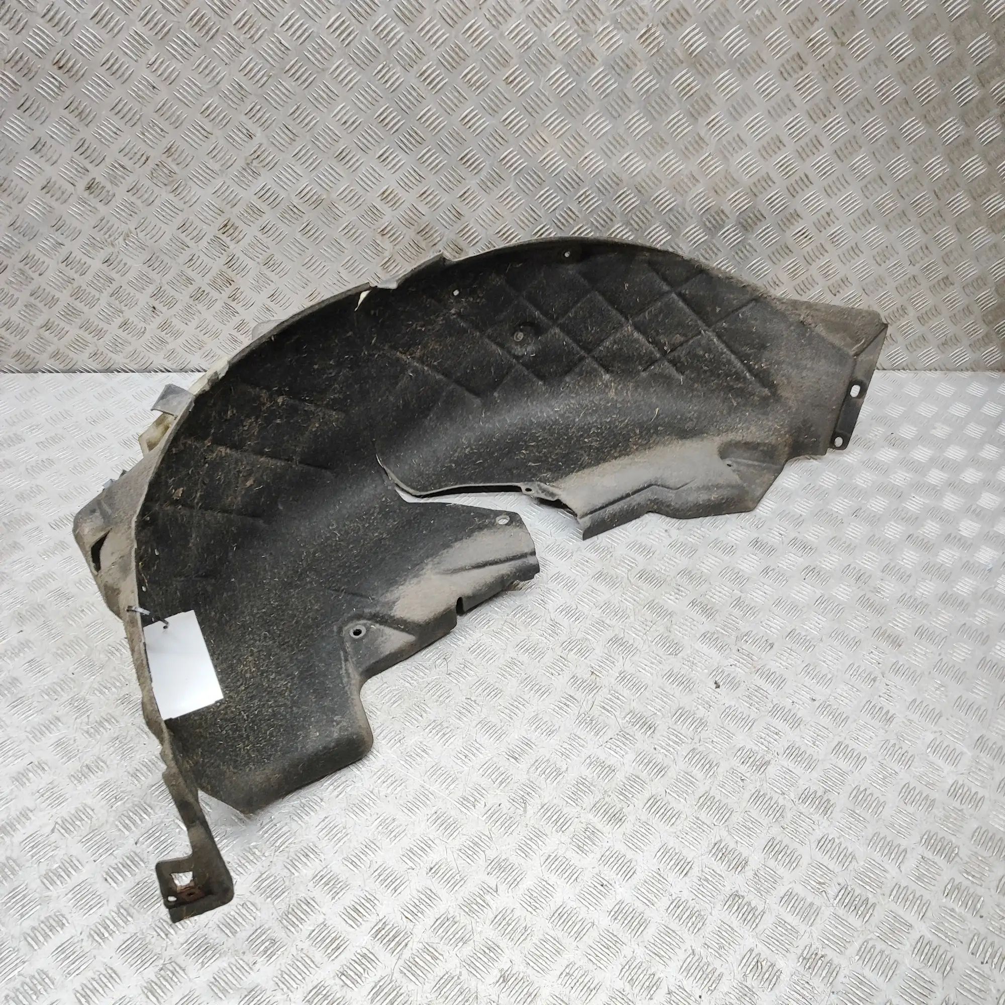 Land Rover Range Rover Sport (L494) Rear Right Arch Liner Rear Right Arch Liner — LAND ROVER RANGE ROVER ...