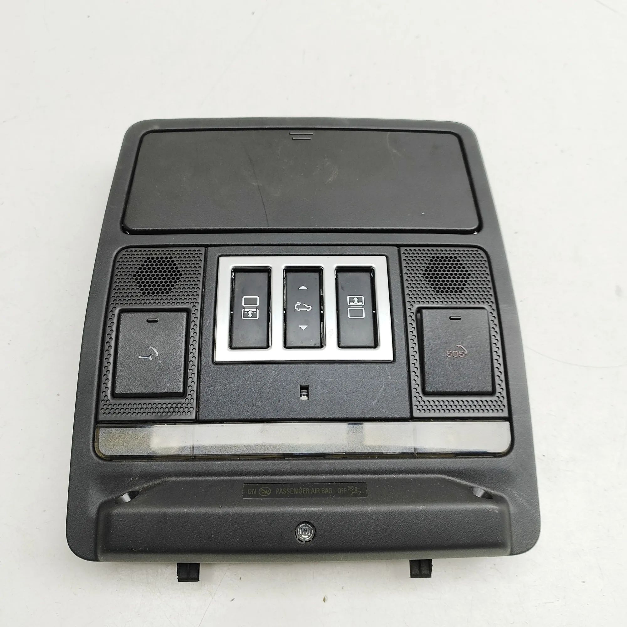 Land Rover Discovery Interior light Interior light — LAND ROVER DISCOVERY (V L462) ...