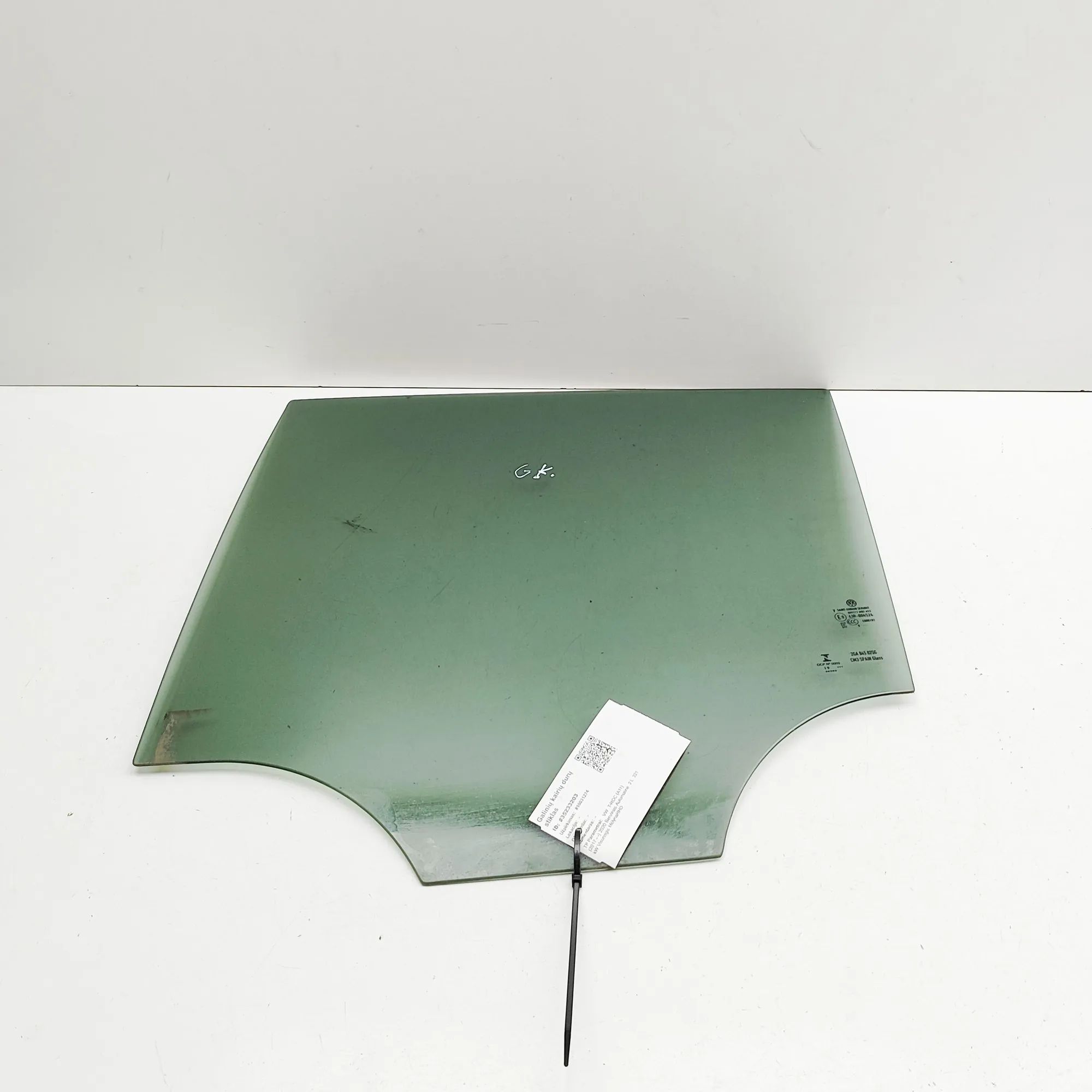 Volkswagen T-Roc Rear Left Door Window