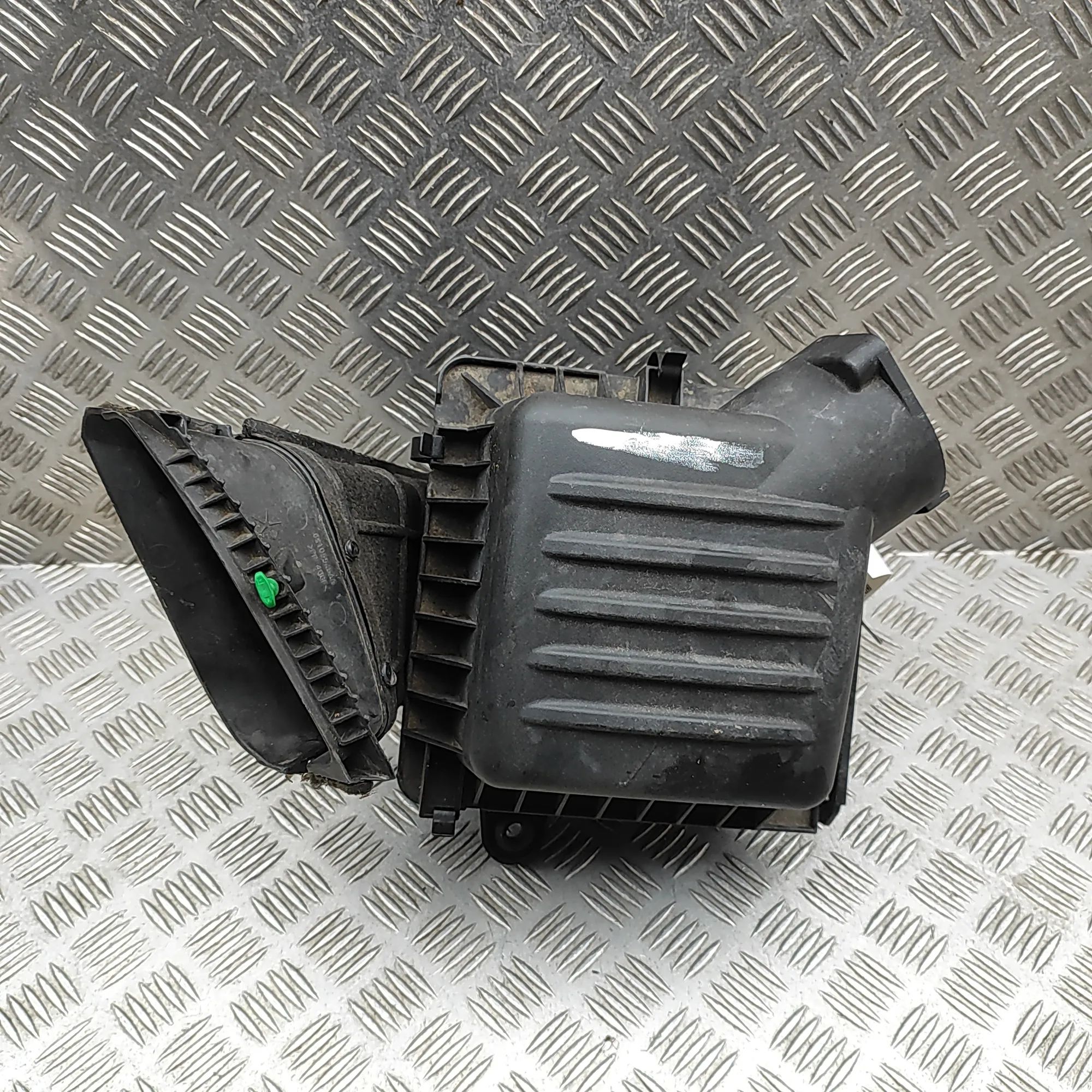Jeep Grand Cherokee (WK) Воздухоочиститель  Air Filter Box — JEEP GRAND CHEROKEE (IV WK, WK...