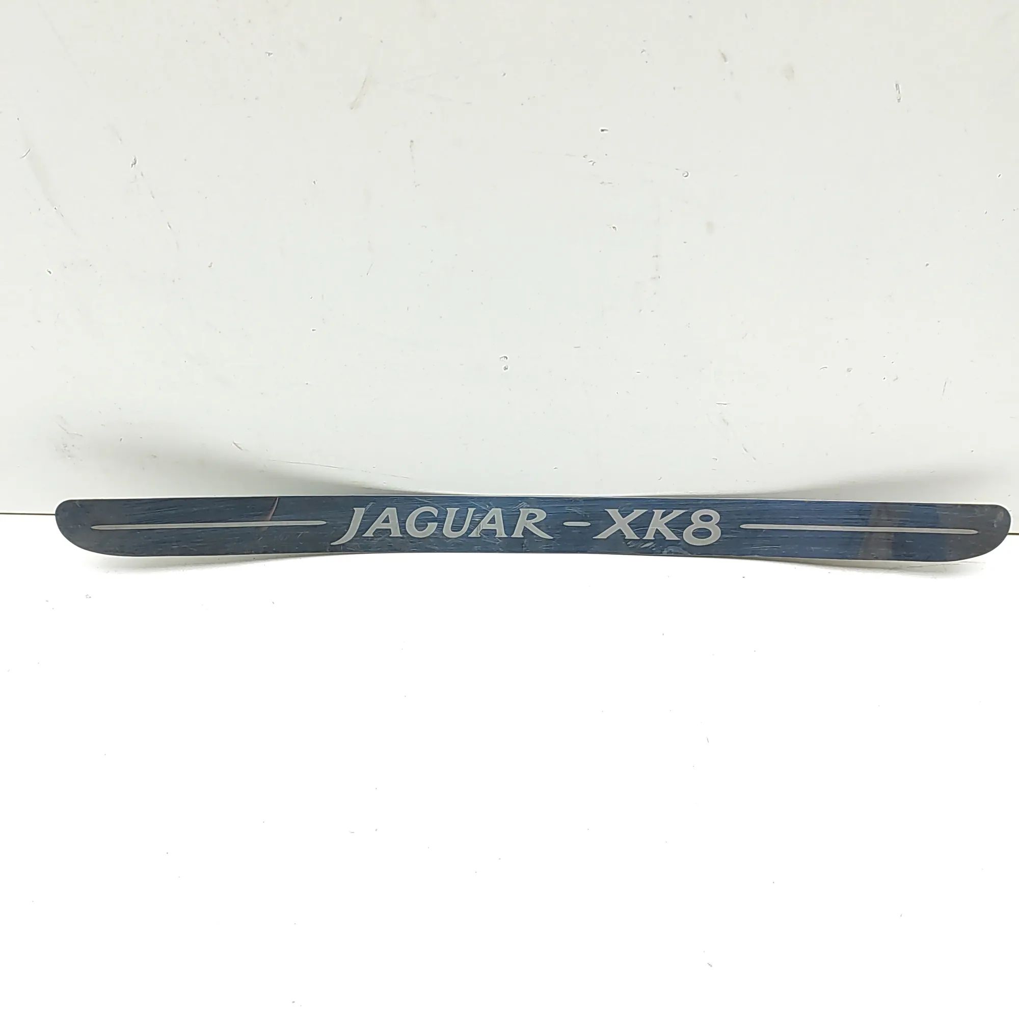 Jaguar XK Sill trim — front right Sill trim — front right — JAGUAR XK (8 Coupe X1...