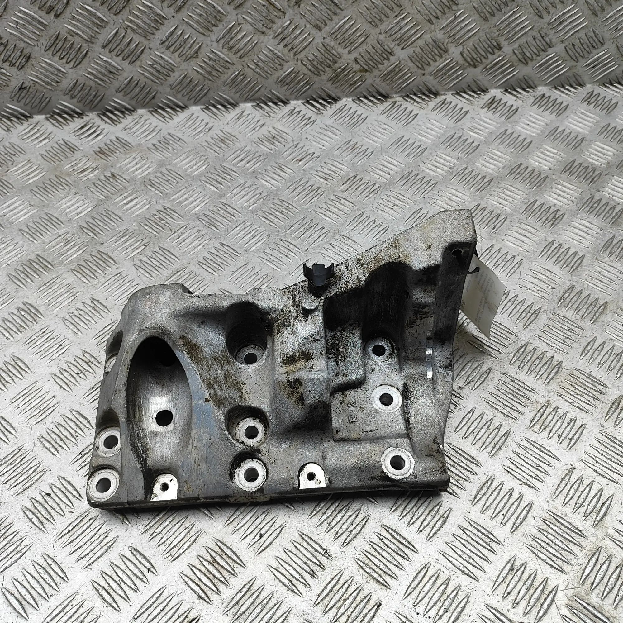 Porsche Cayenne Left Side Engine Bracket Left Side Engine Bracket — PORSCHE CAYENNE (9PA...