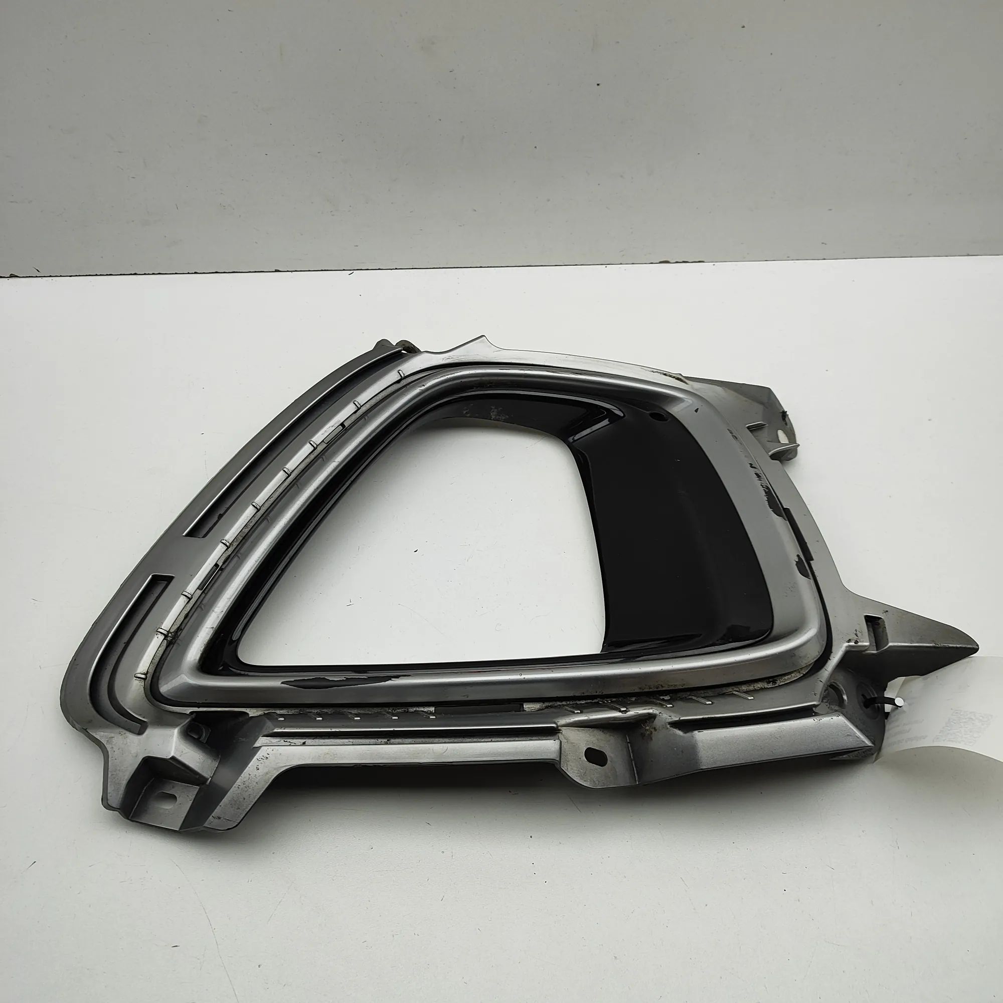 Kia Sorento Fog light trim