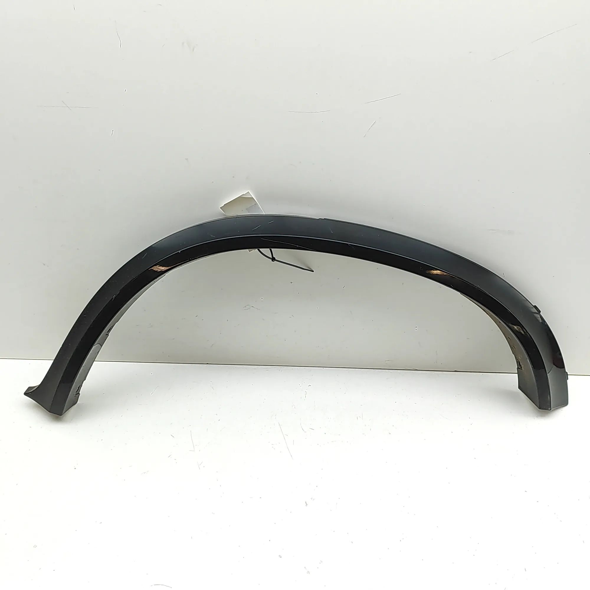 BMW X5 (E70) Wheel arch trim — rear left Wheel arch trim — rear left — BMW X5 (E70) (200...
