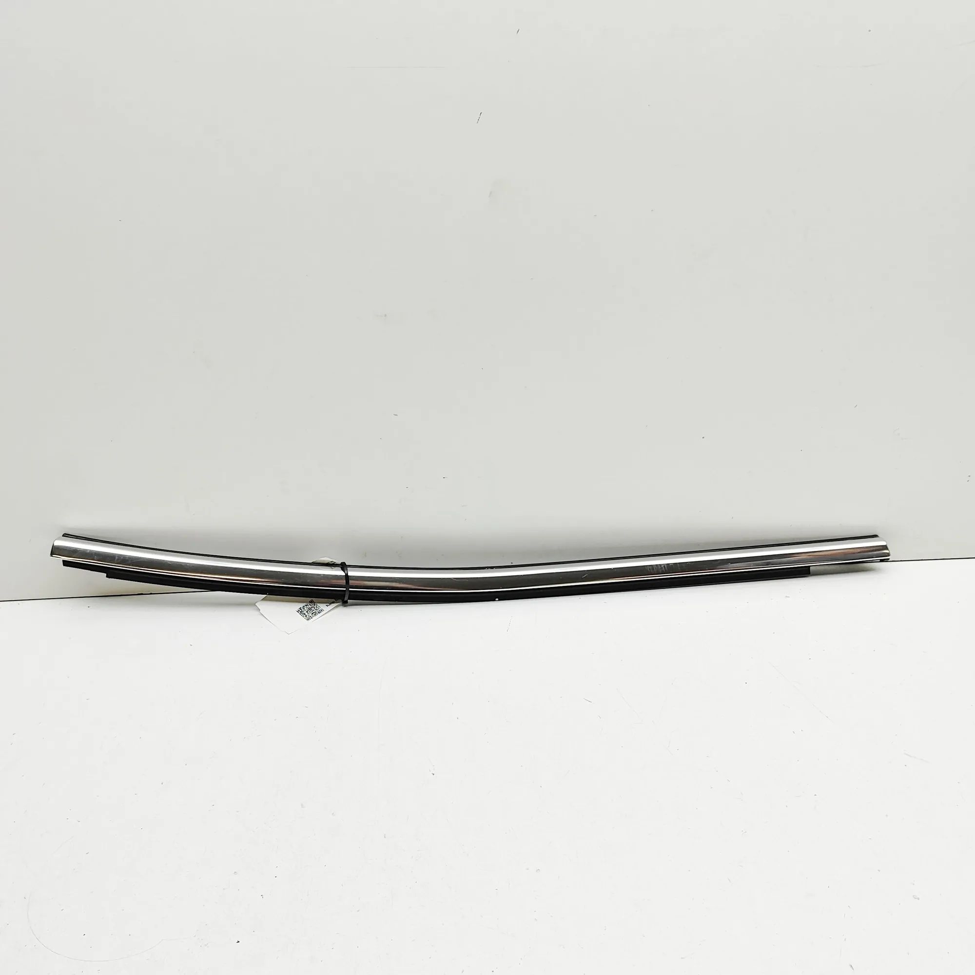 Maserati Ghibli Door window strip — rear right Door window strip — rear right — MASERATI GHIBL...