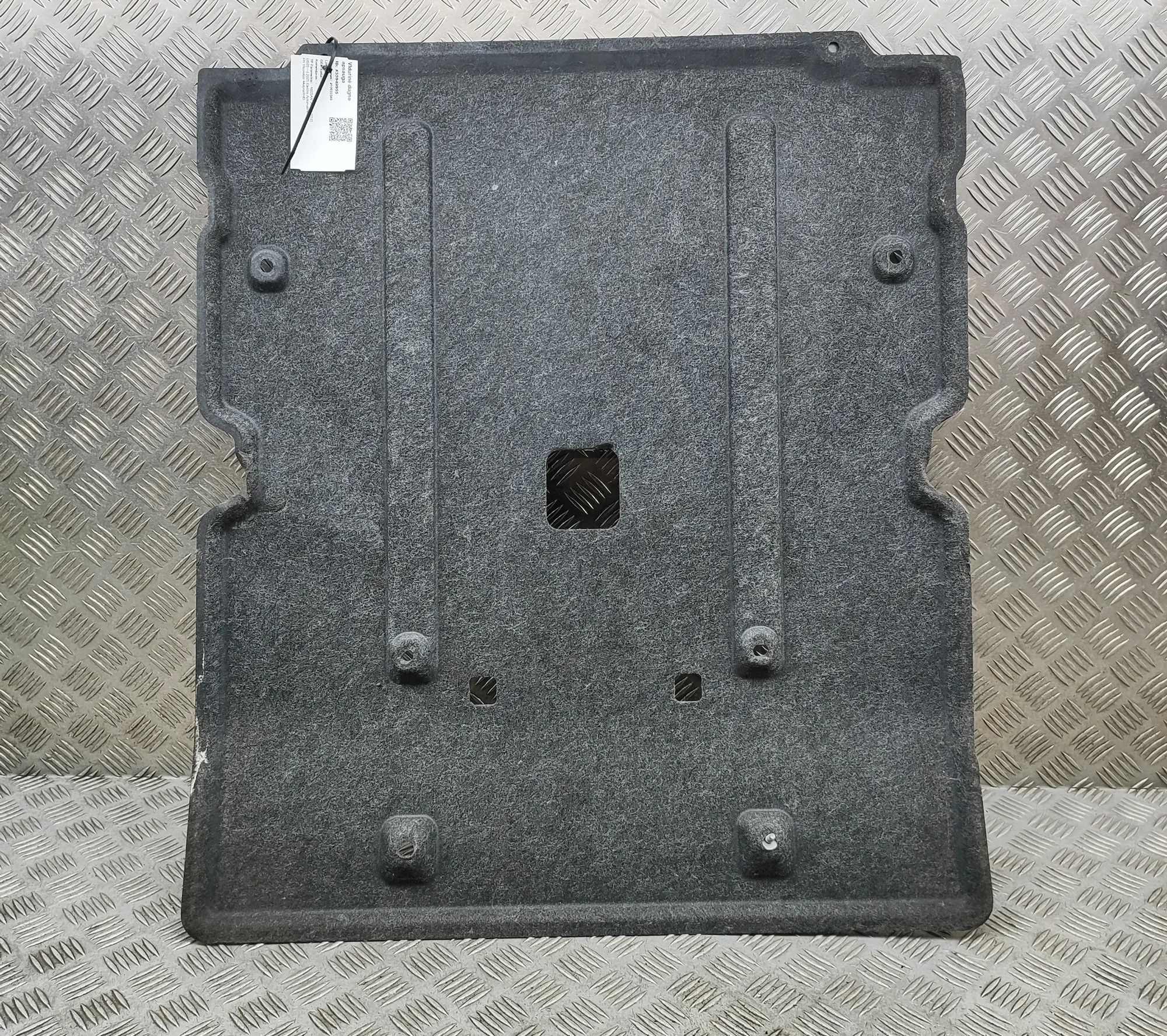 Nissan Ariya Rear Middle Underbody Cover
