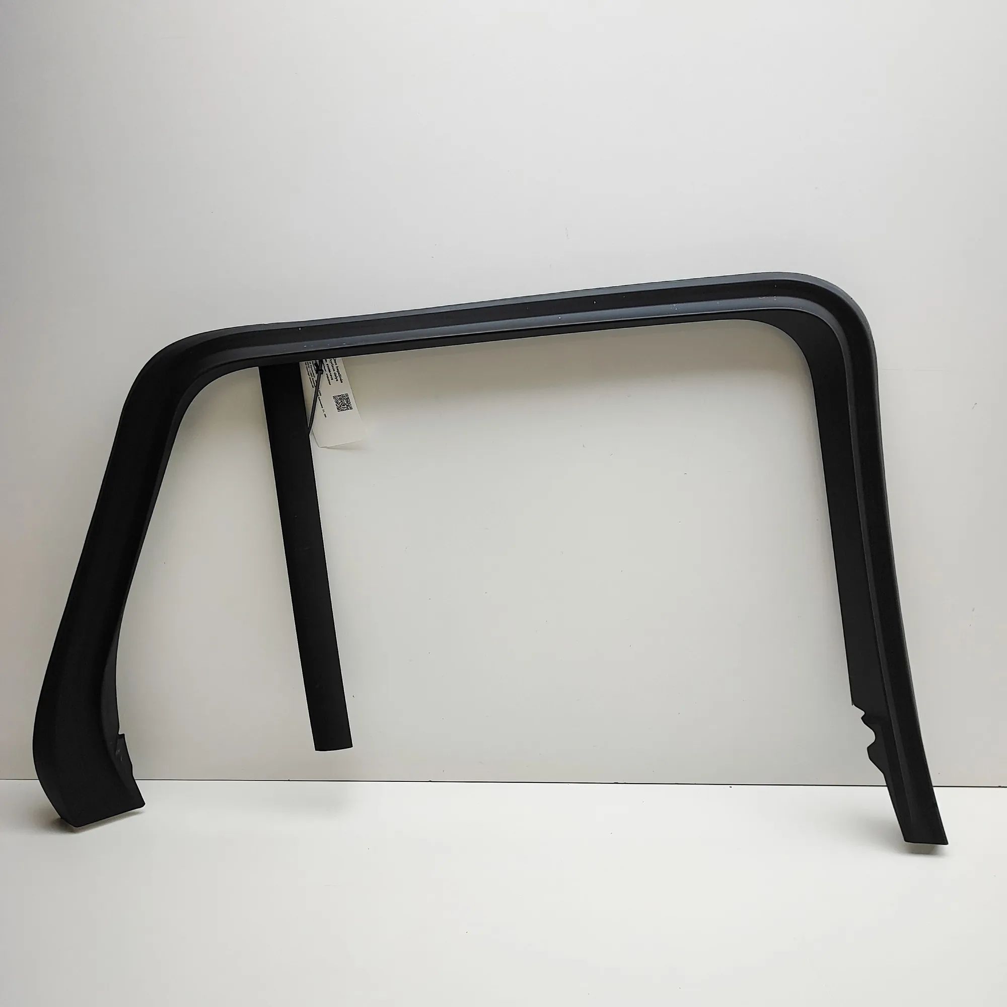 BMW X5 (G05) Upper door trim strip — rear left Upper door trim strip — rear left — BMW X5 (G05...