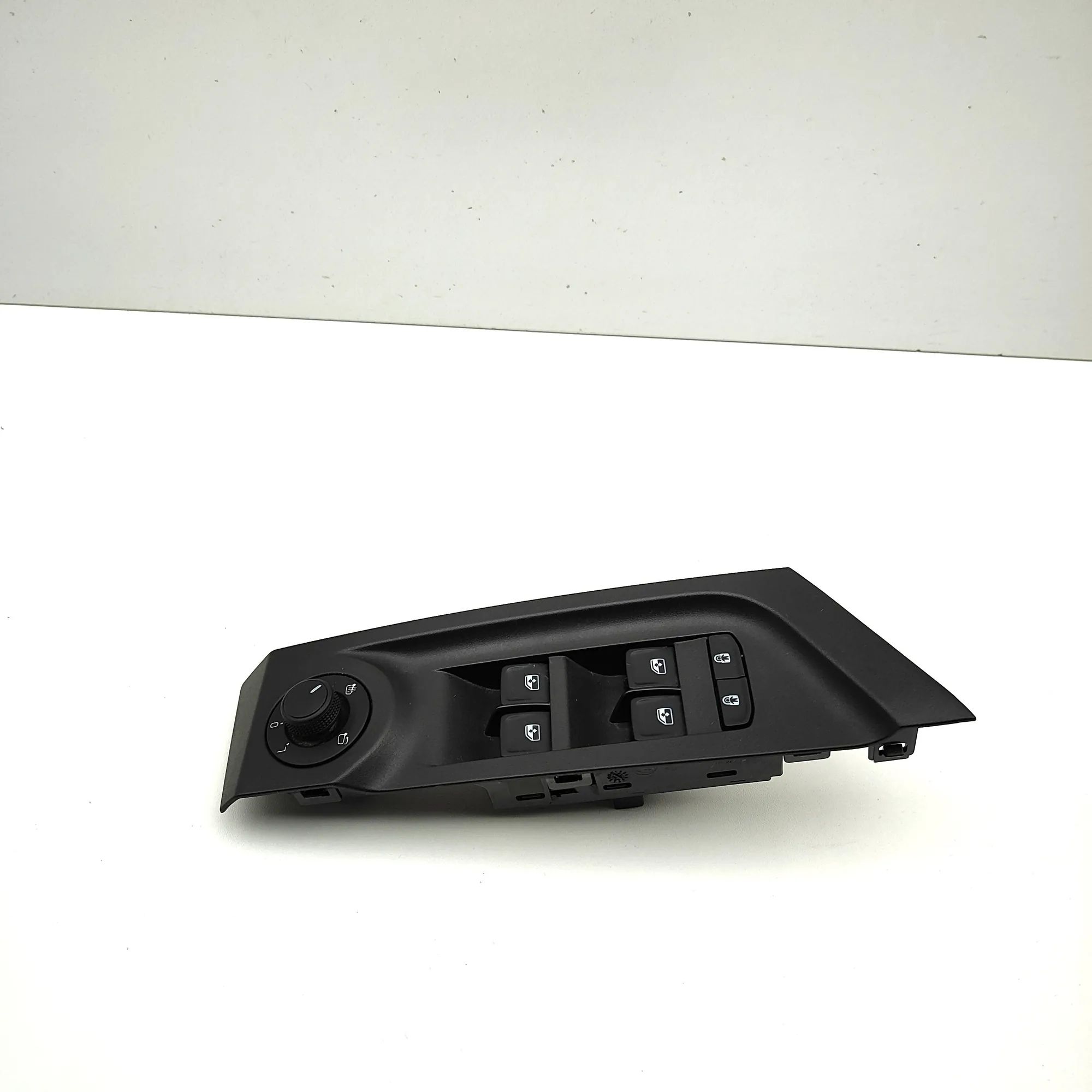 Skoda Enyaq Door window switch — front right Door window switch — front right — SKODA ENYAQ ...
