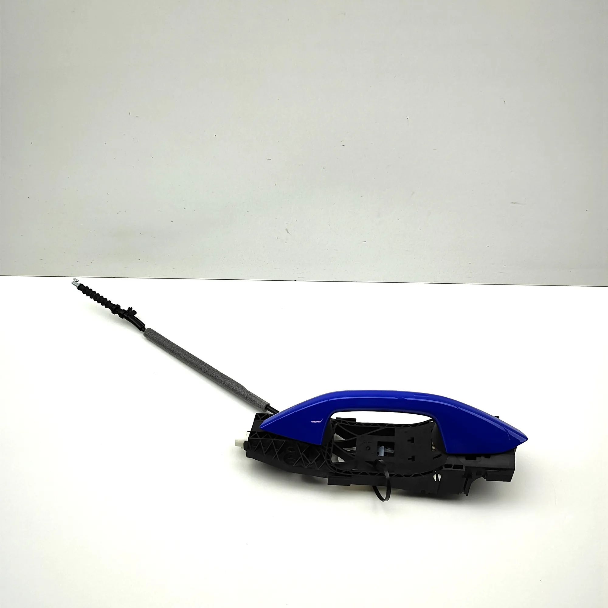 Skoda Enyaq Exterior door handle — rear right Exterior door handle — rear right — SKODA ENYAQ...