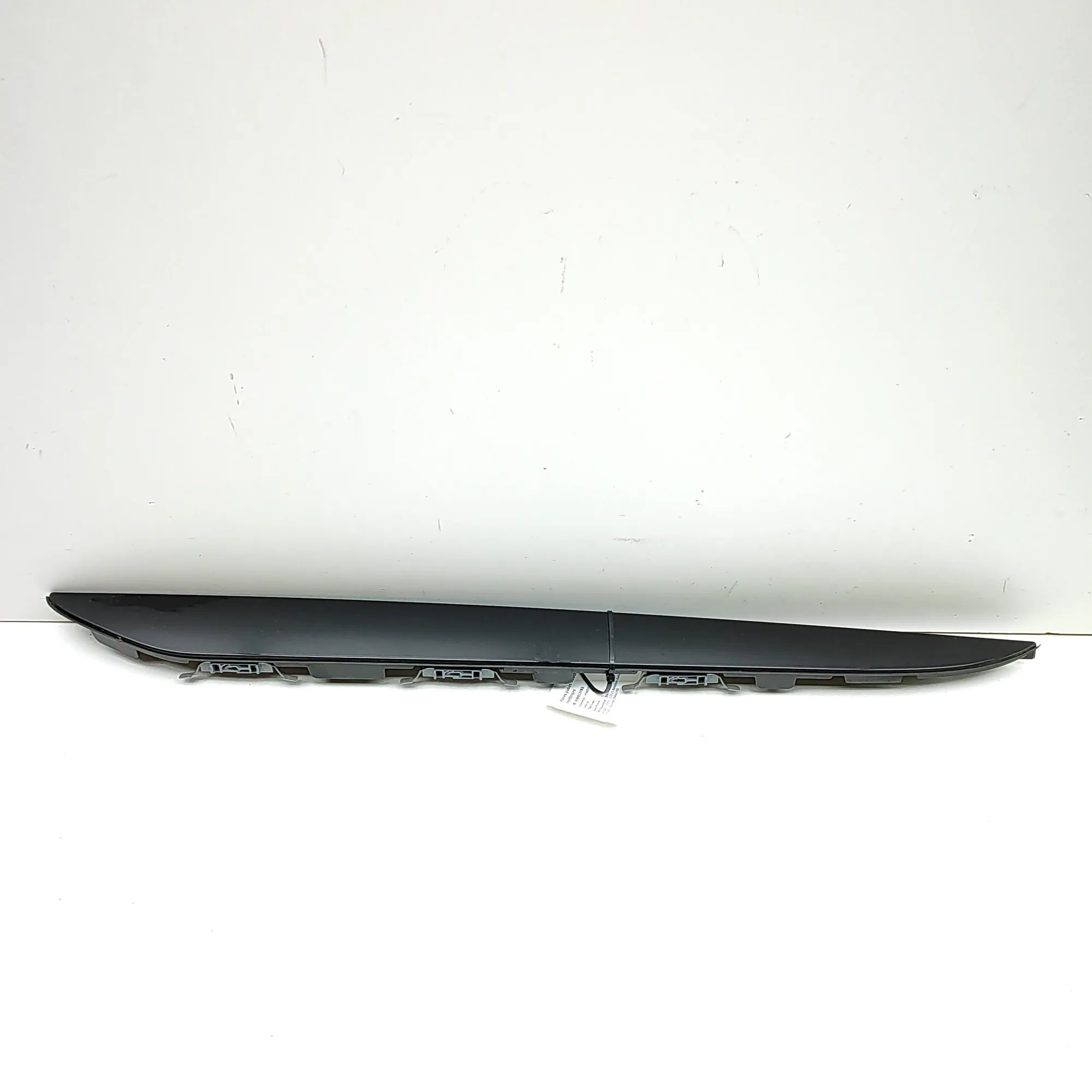 BMW X6 (G06) Body moulding left Body moulding left — BMW X6G06 (2019-...) — 747...