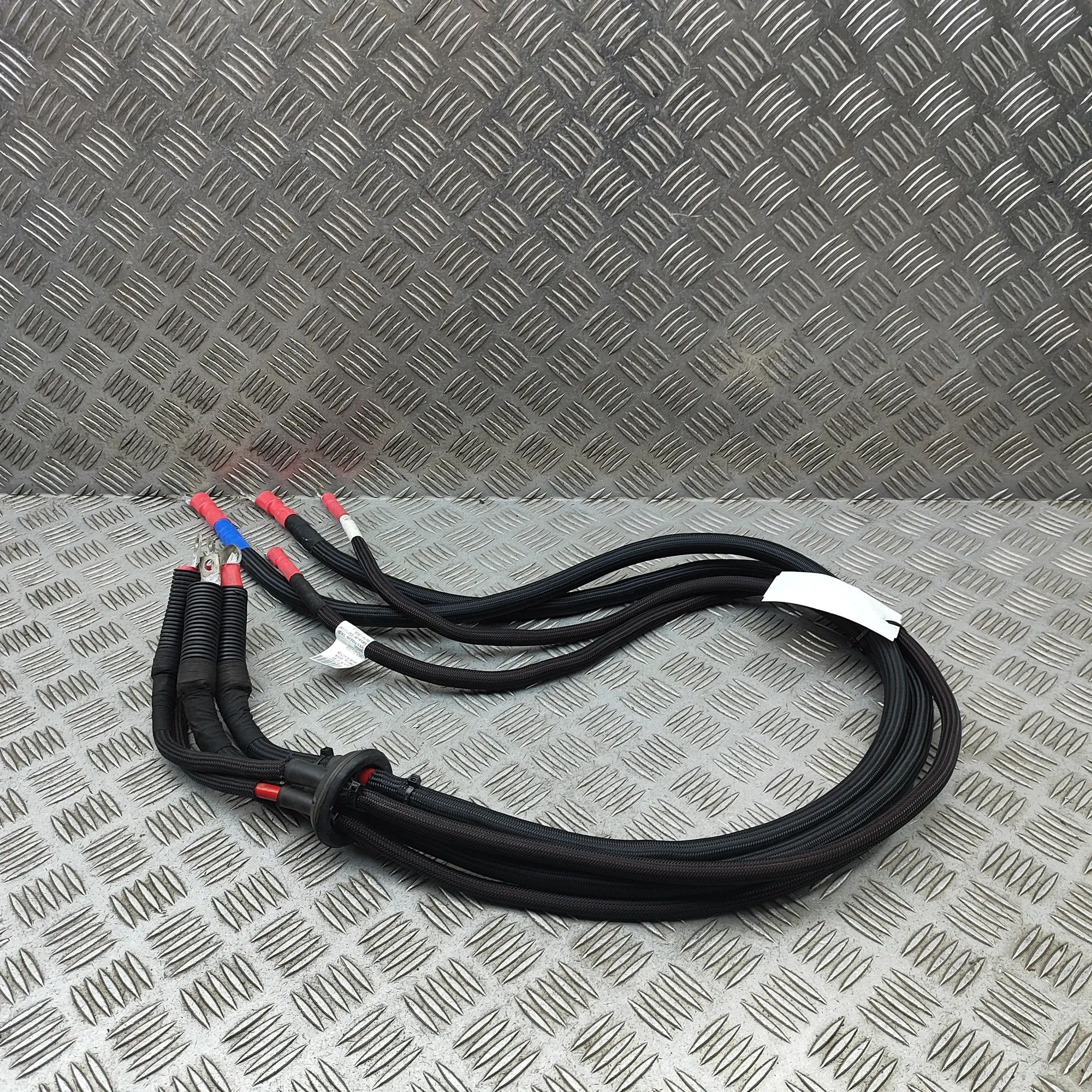 Iveco Daily Positive Battery Cable Positive Battery Cable — IVECO DAILY (VI Van) (...