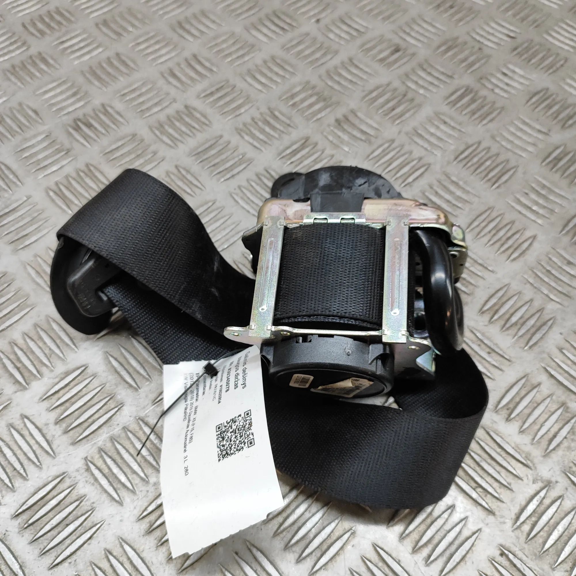 BMW X5 (F15) Rear Right Seatbelt Rear Right Seatbelt — BMW X5 (F15, F85) (2012-2...