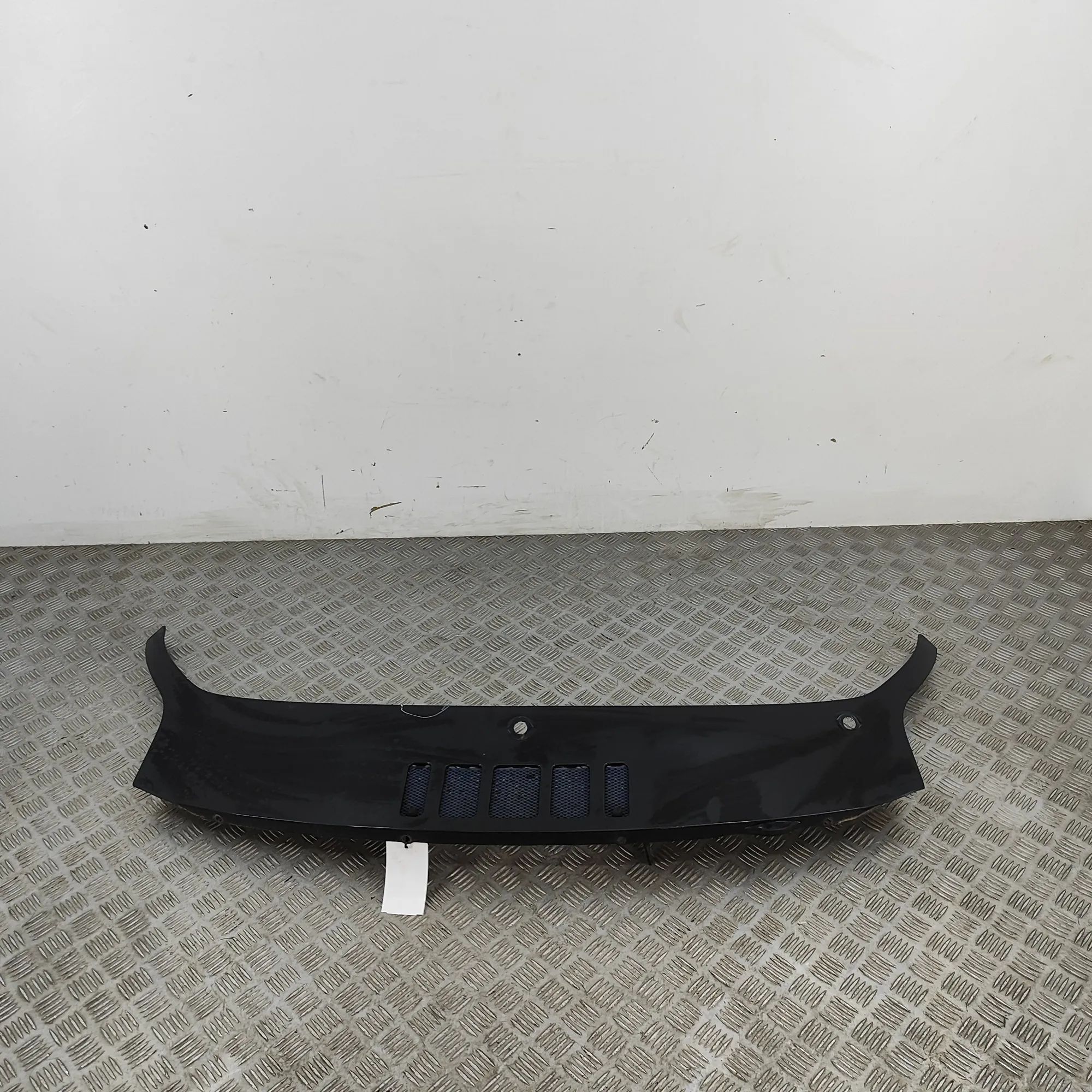 Fiat Barchetta Front Wiper Cowl Trim Front Wiper Cowl Trim — FIAT BARCHETTA (183_) (...