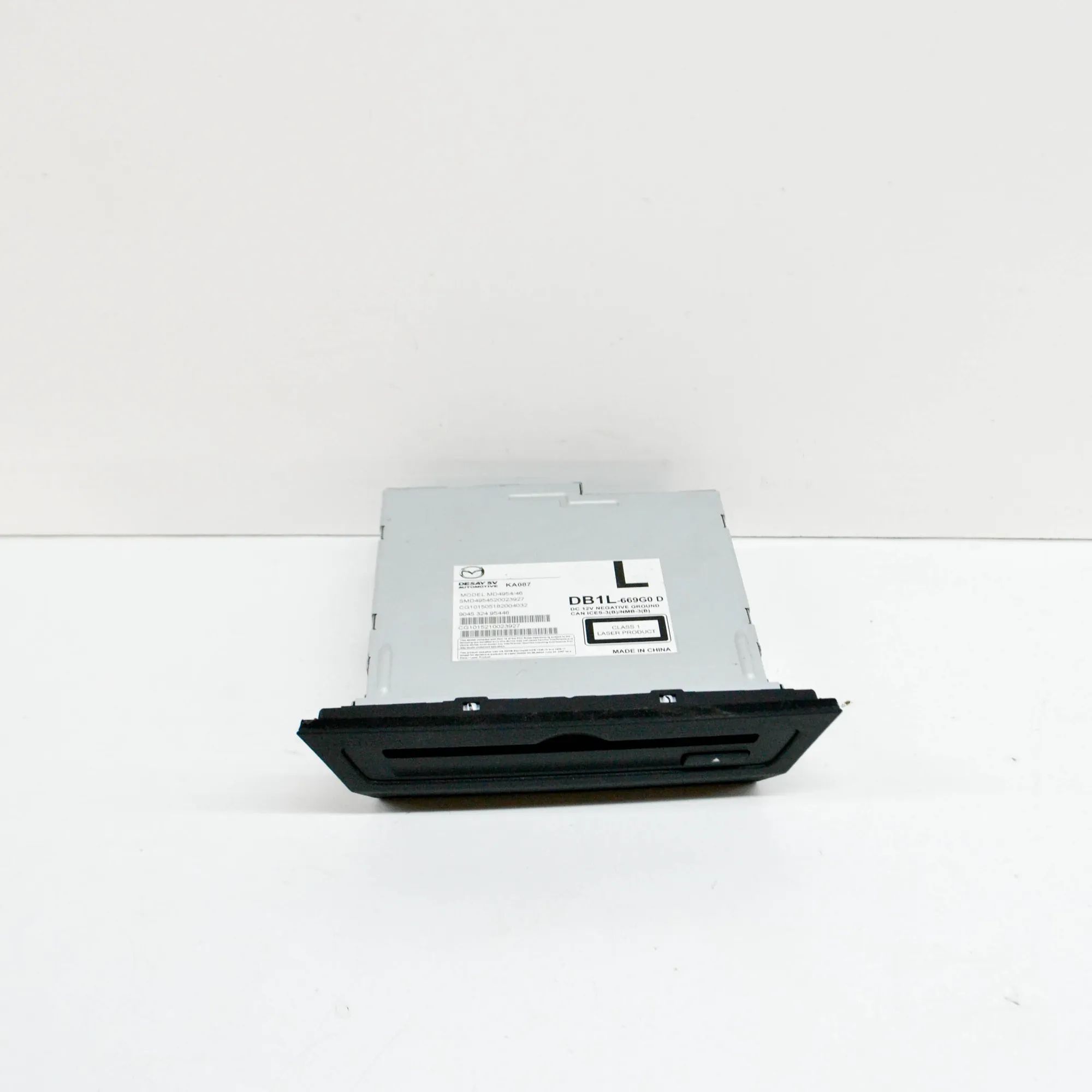 Mazda CX-3 (DK) Radio / CD / navigation head unit Radio / CD / navigation head unit — MAZDA CX-3 ...