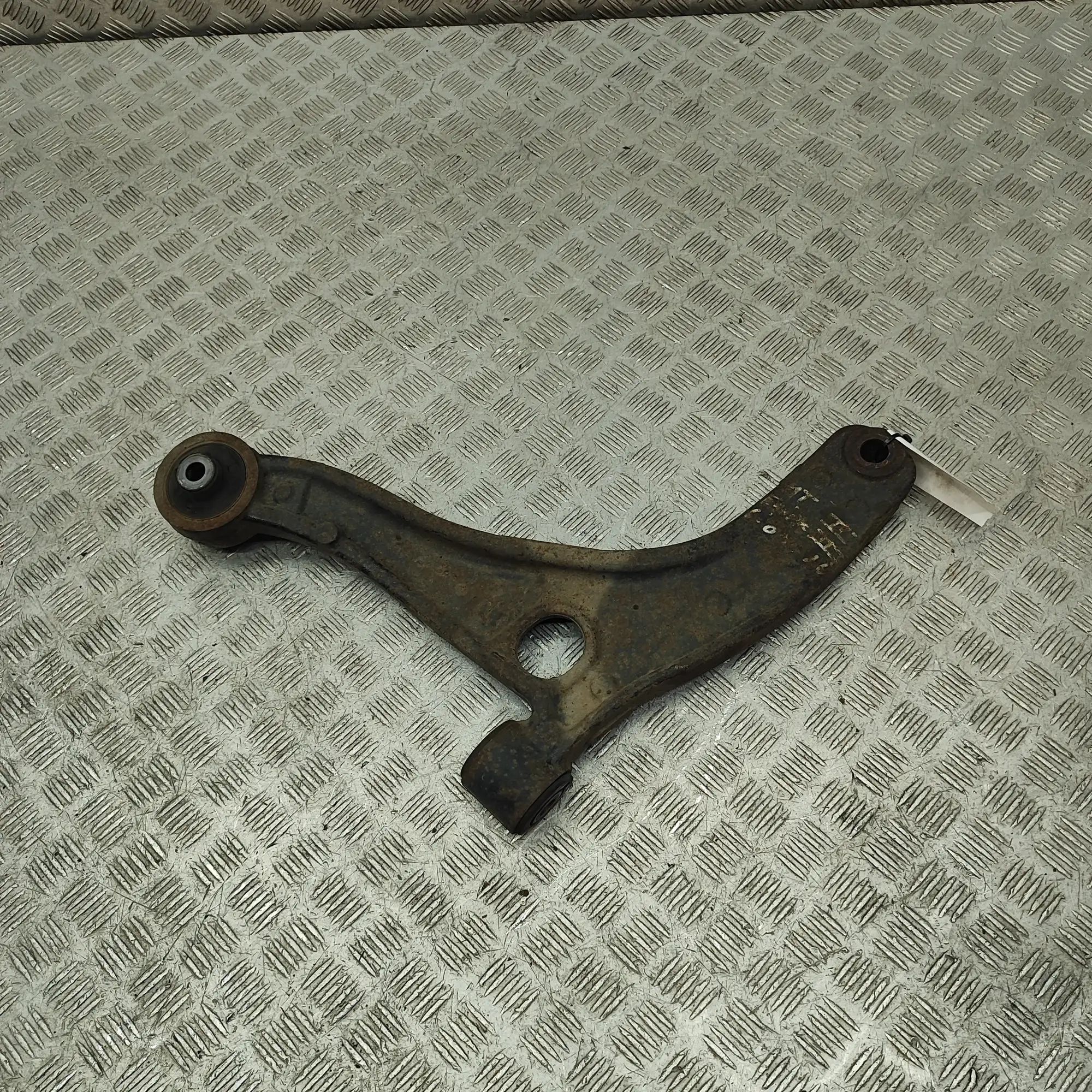 Renault Master Front Left Lower Control Arm Front Left Lower Control Arm — RENAULT MASTER (...