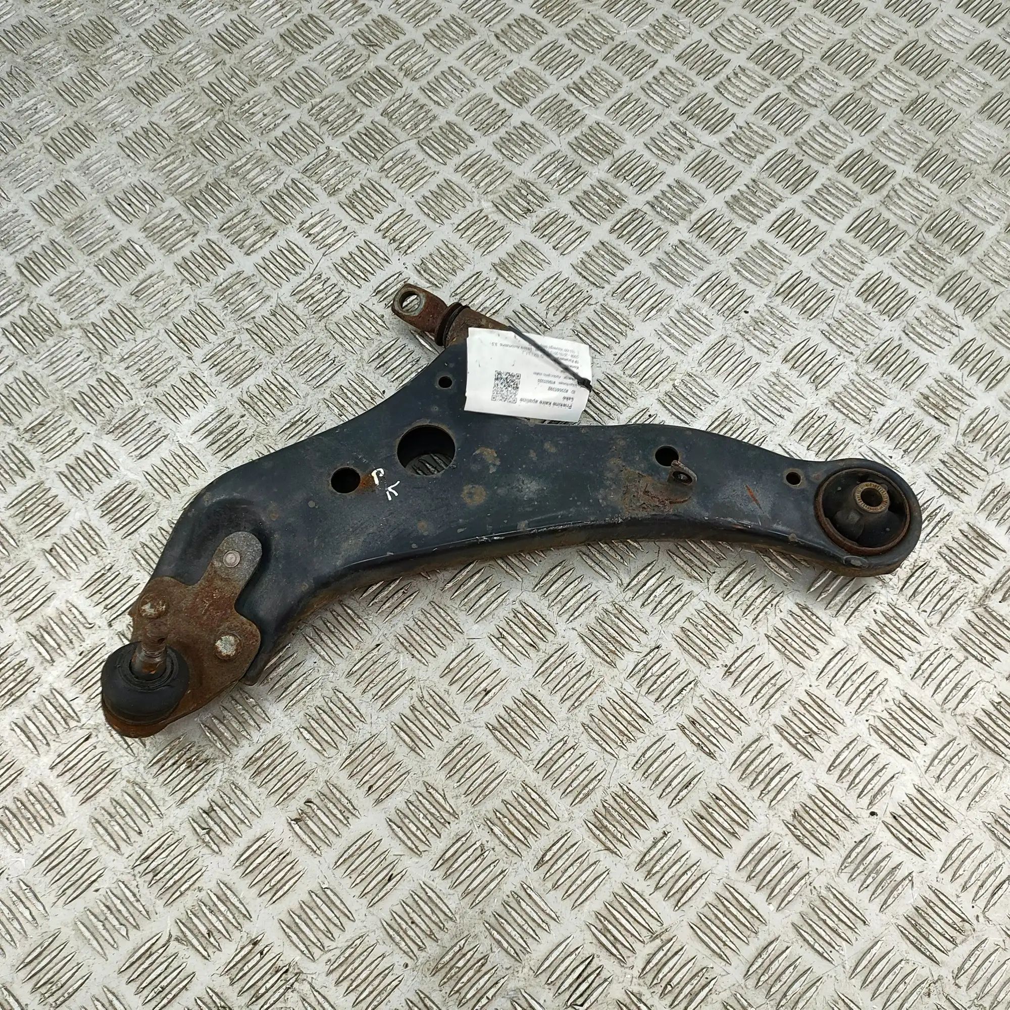 Lexus RX Front Left Lower Control Arm Front Left Lower Control Arm — LEXUS RX (_L1_) ...