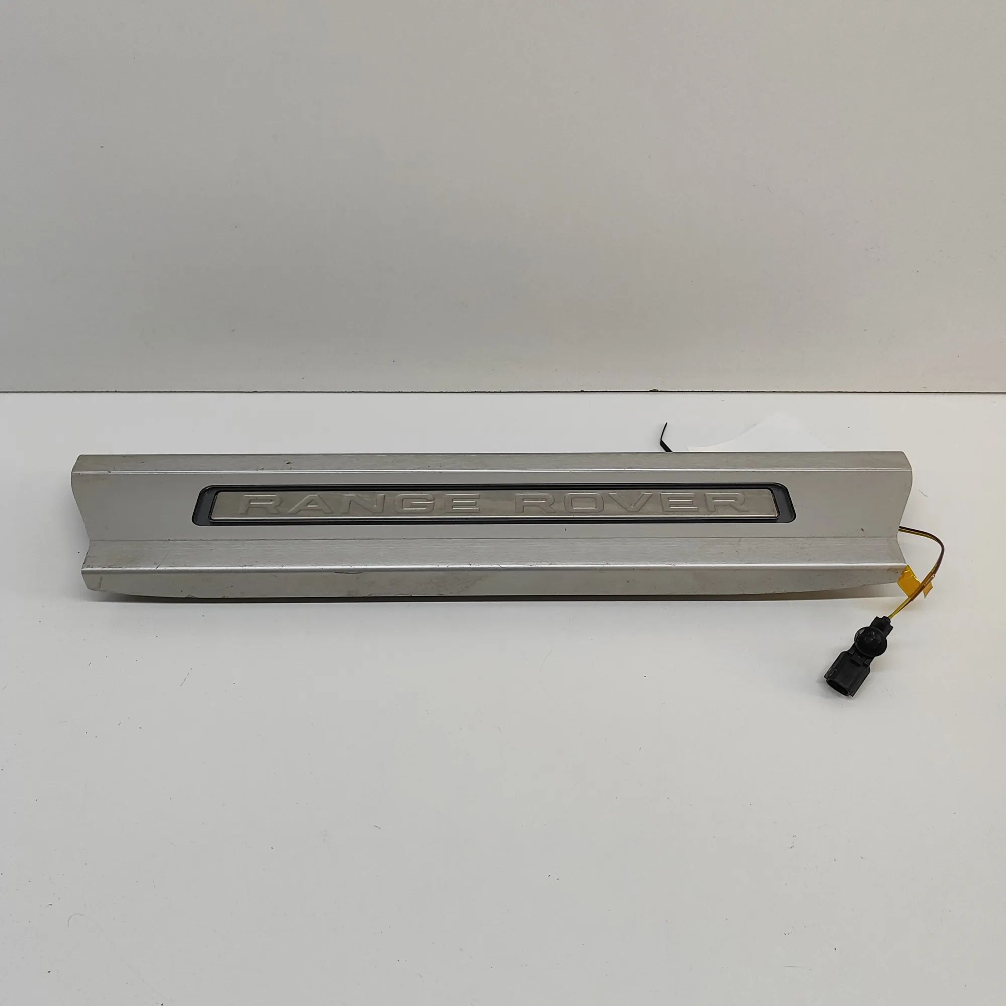 Land Rover Range Rover Sport (L494) Sill trim — front left Sill trim — front left — LAND ROVER RANGE ROVER...